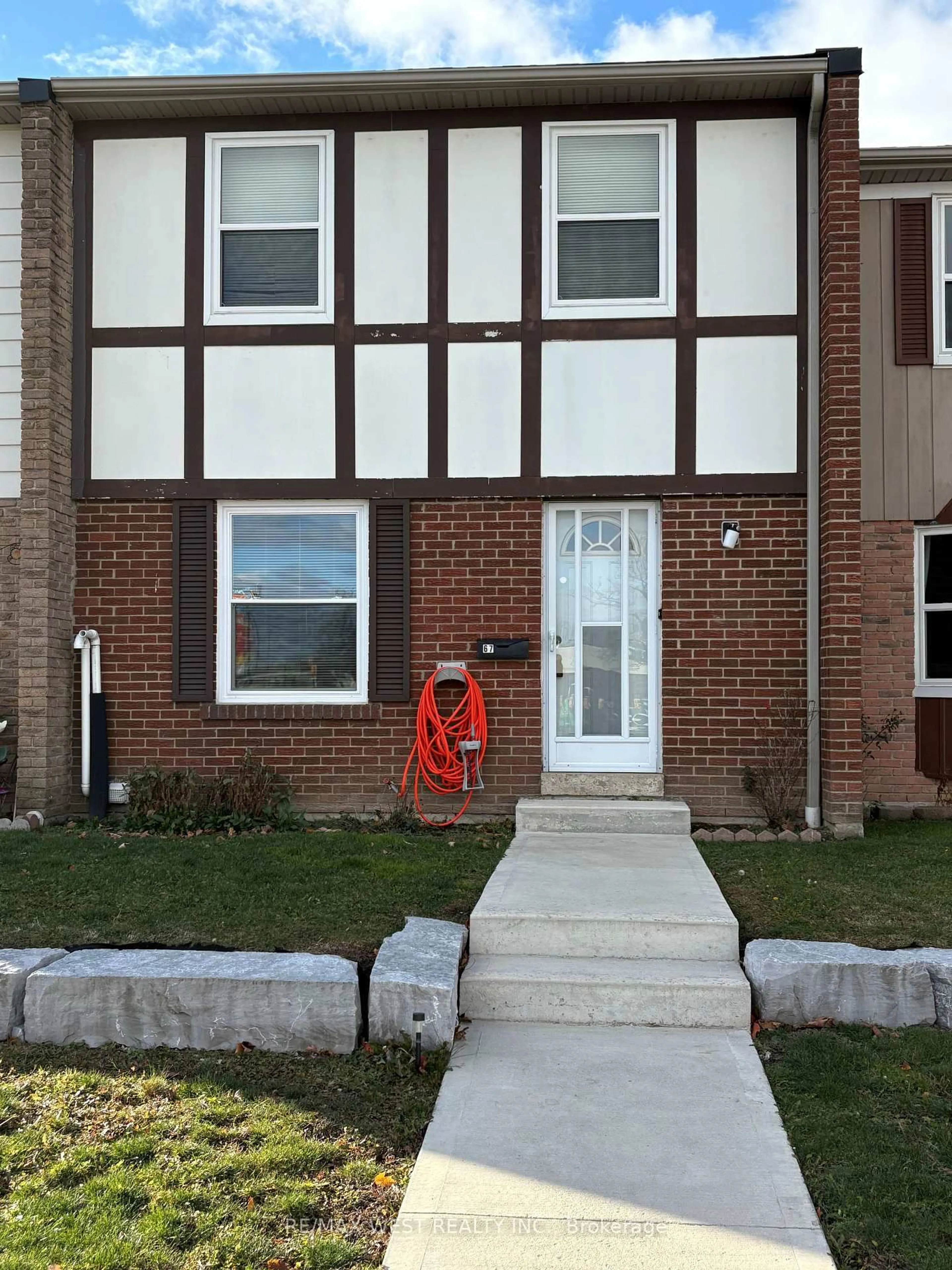 Home with brick exterior material, street for 900 Central Park Dr #67, Brampton Ontario L6S 3J6