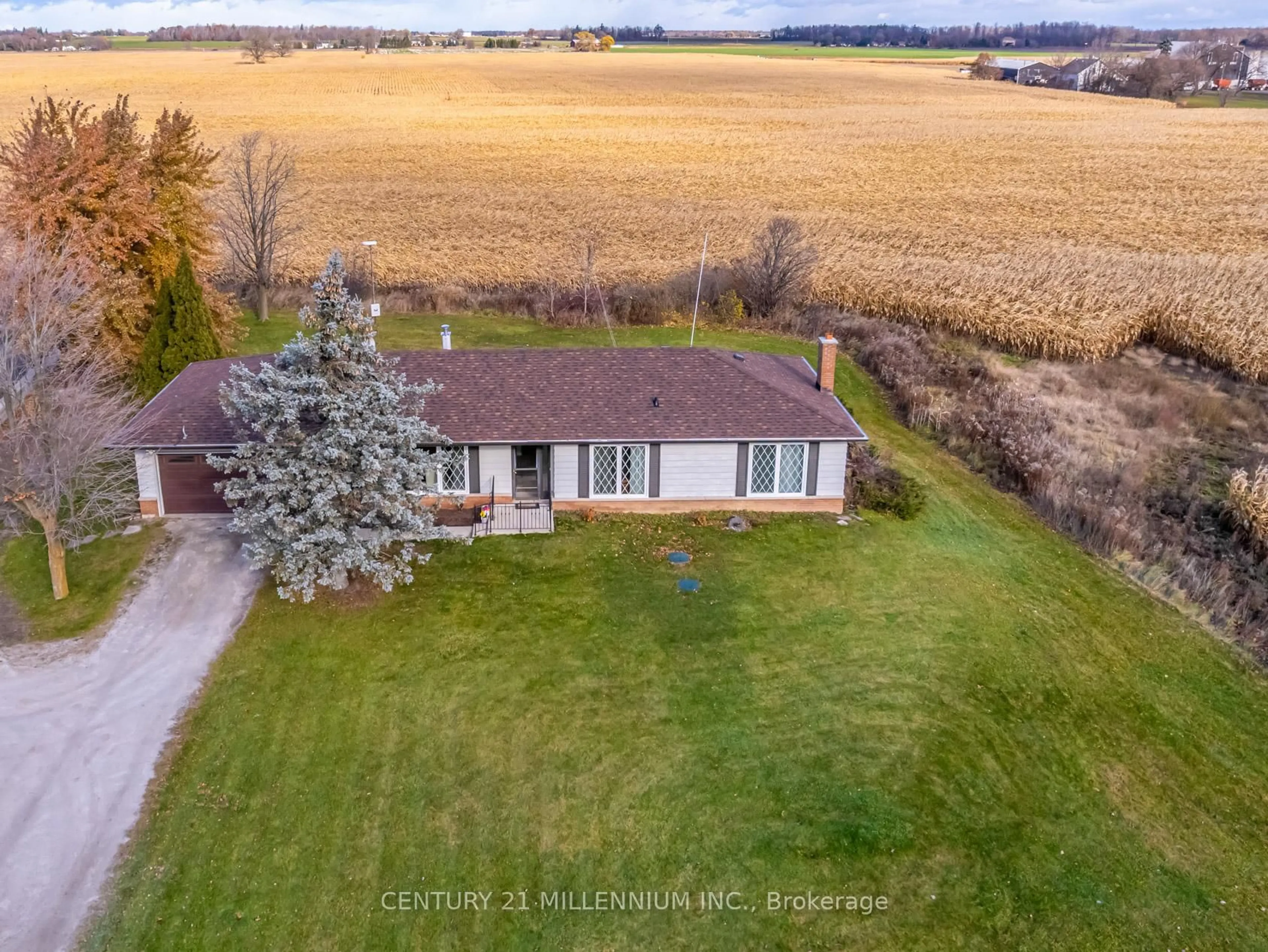 A pic from outside/outdoor area/front of a property/back of a property/a pic from drone, water/lake/river/ocean view for 12775 Winston Churchill Blvd, Caledon Ontario L7C 1S3