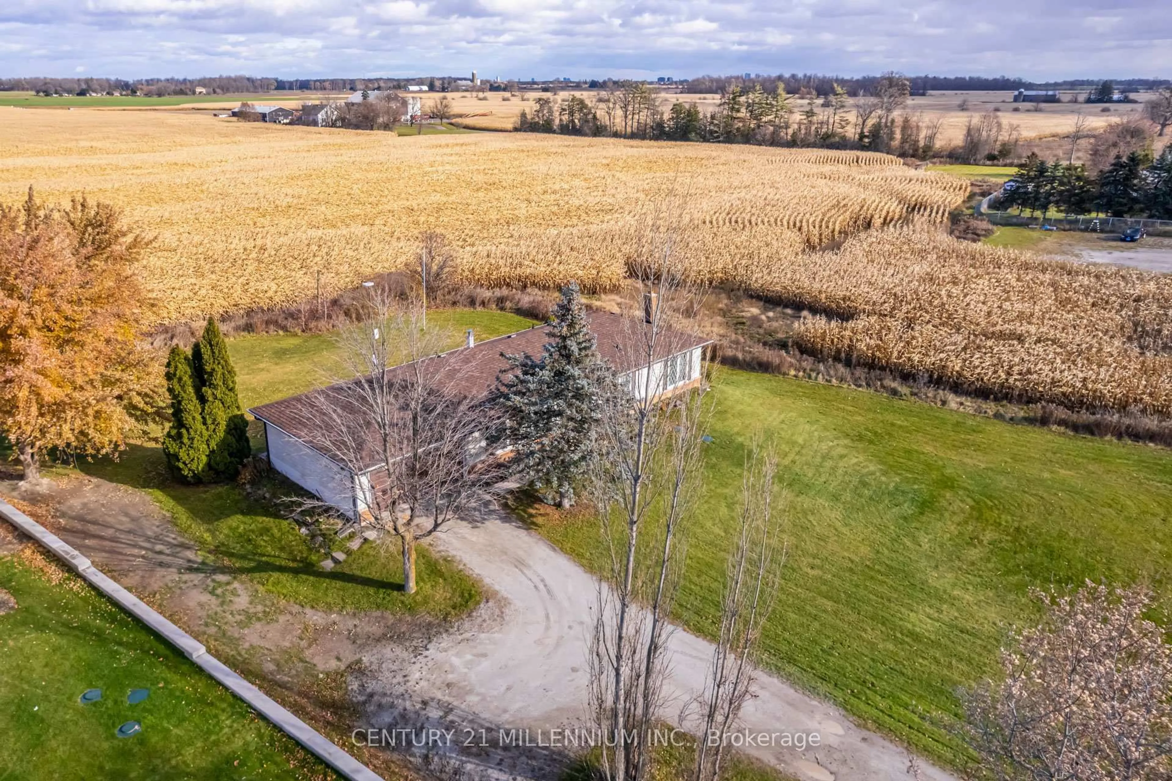A pic from outside/outdoor area/front of a property/back of a property/a pic from drone, water/lake/river/ocean view for 12775 Winston Churchill Blvd, Caledon Ontario L7C 1S3