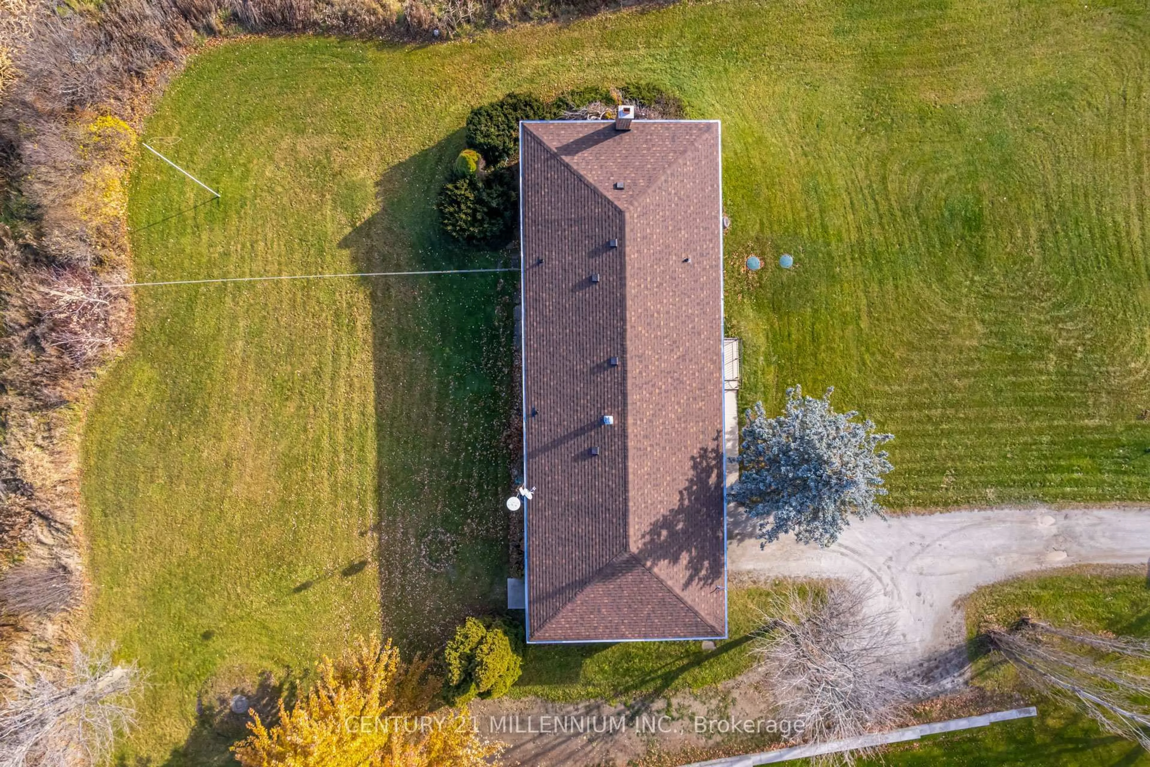 A pic from outside/outdoor area/front of a property/back of a property/a pic from drone, building for 12775 Winston Churchill Blvd, Caledon Ontario L7C 1S3