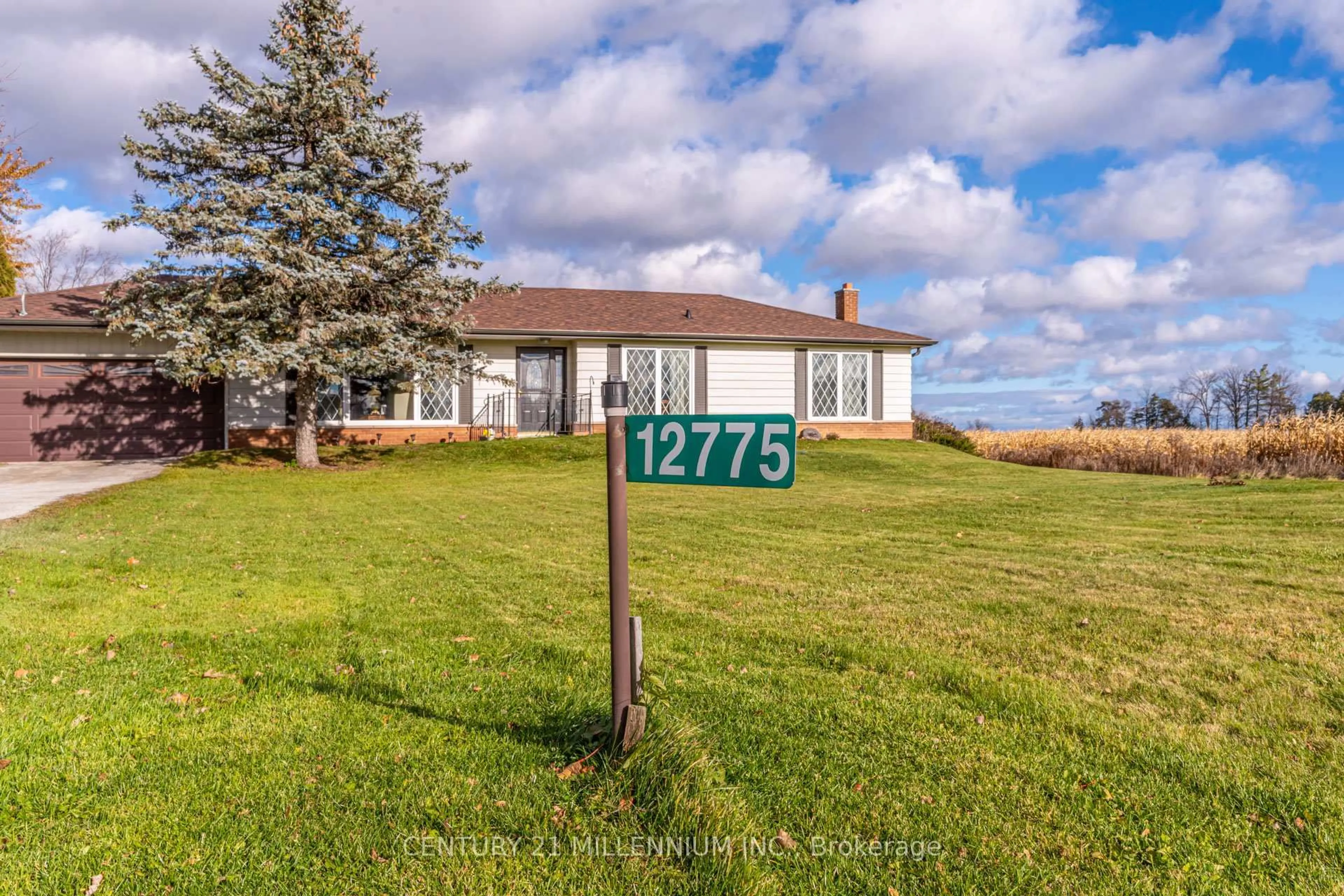 A pic from outside/outdoor area/front of a property/back of a property/a pic from drone, water/lake/river/ocean view for 12775 Winston Churchill Blvd, Caledon Ontario L7C 1S3