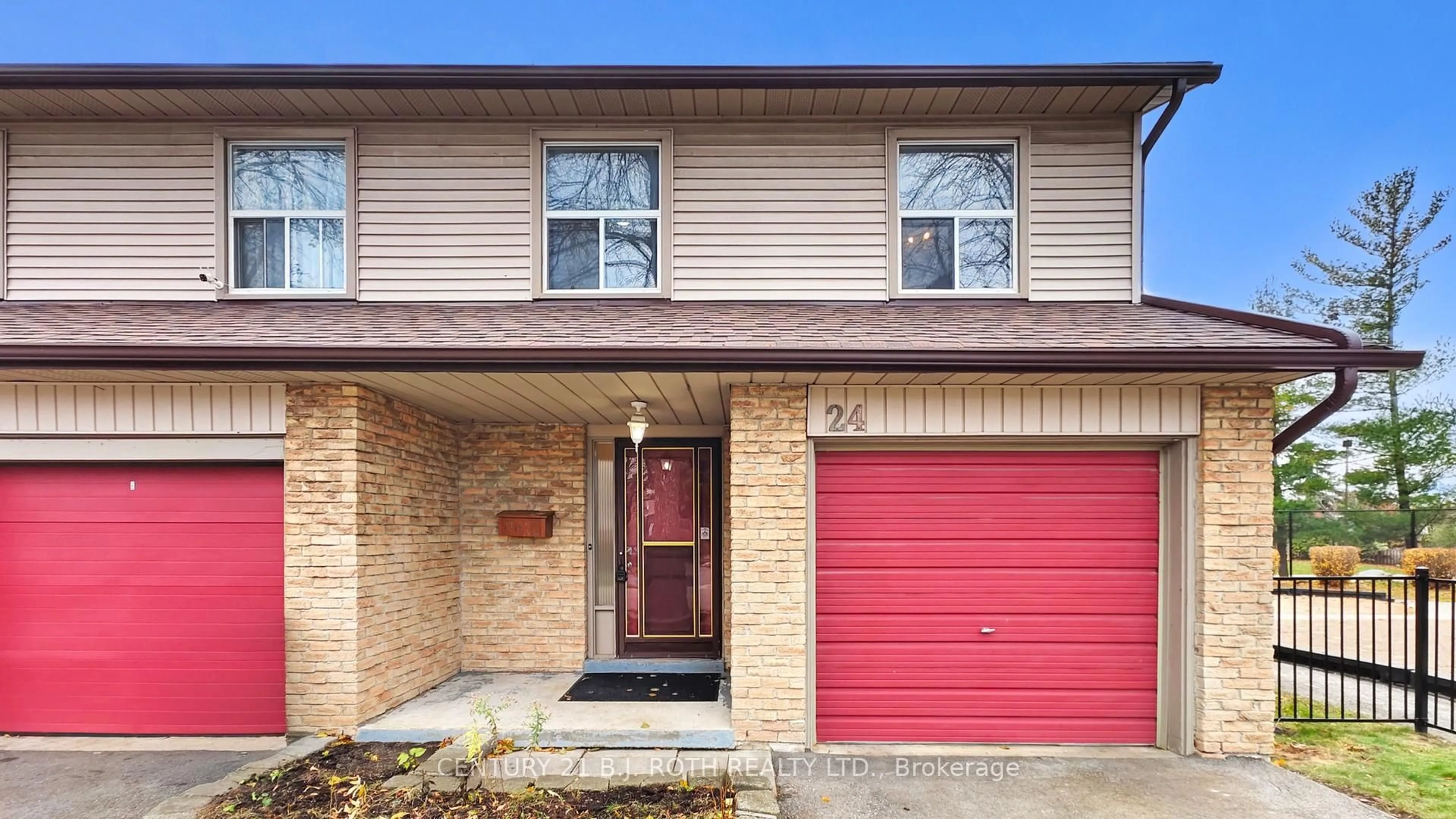 Home with brick exterior material, street for 6100 Montevideo Rd #24, Mississauga Ontario L5N 2N8