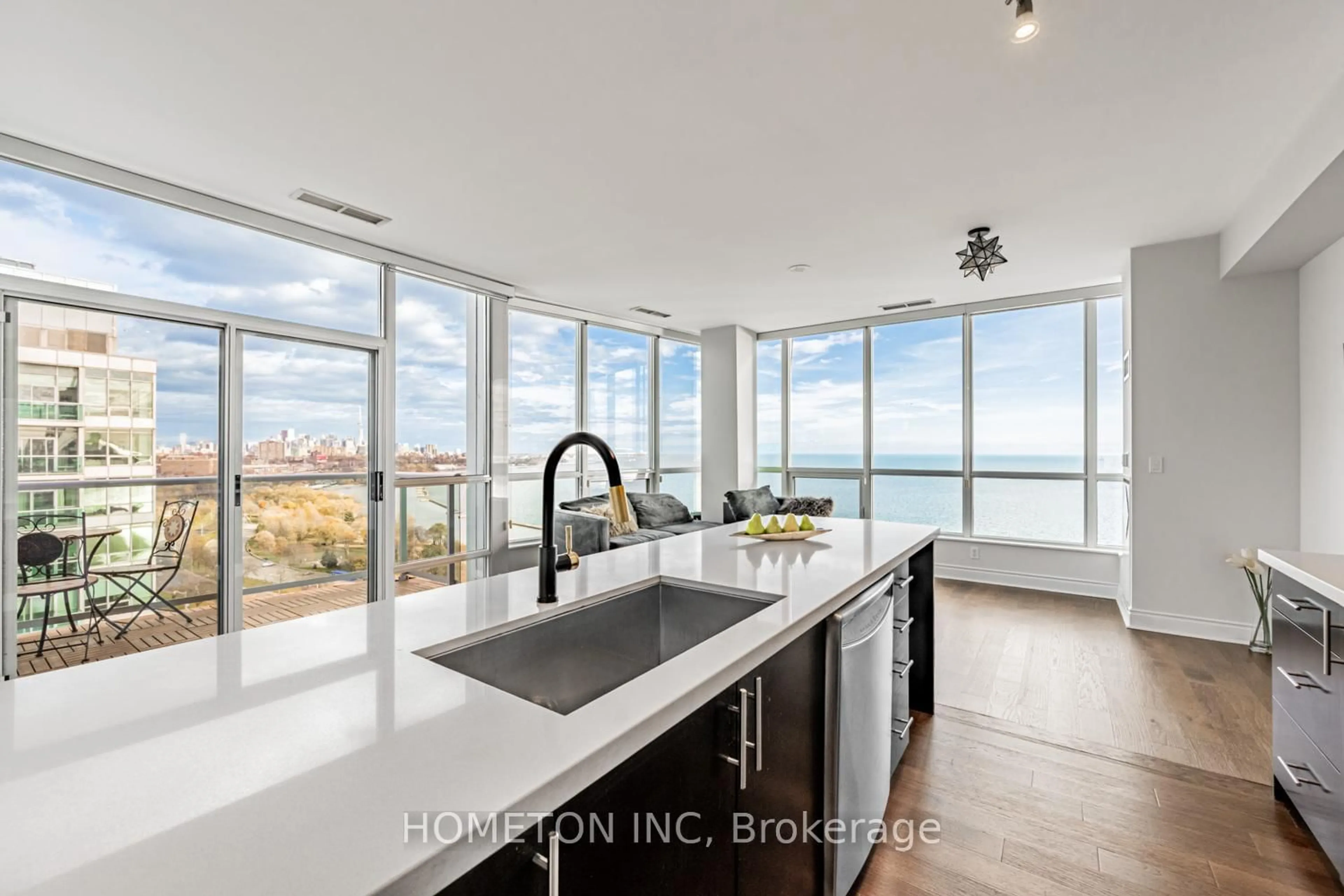 Contemporary kitchen, ceramic/tile floor for 1910 Lakeshore Blvd #PH07, Toronto Ontario M6S 1A2