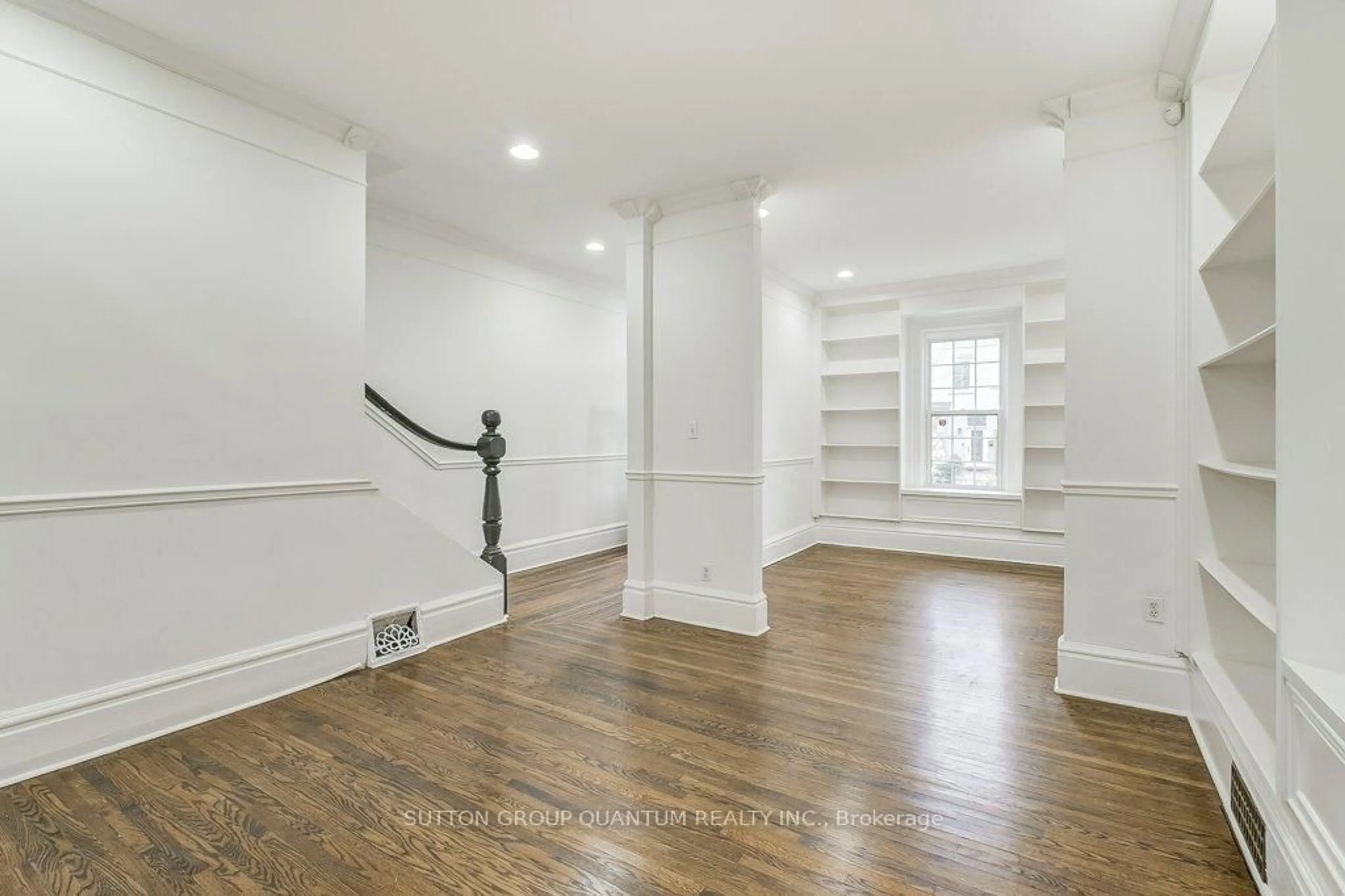 Unknown for 60 Gwynne Ave, Toronto Ontario M6K 2C4