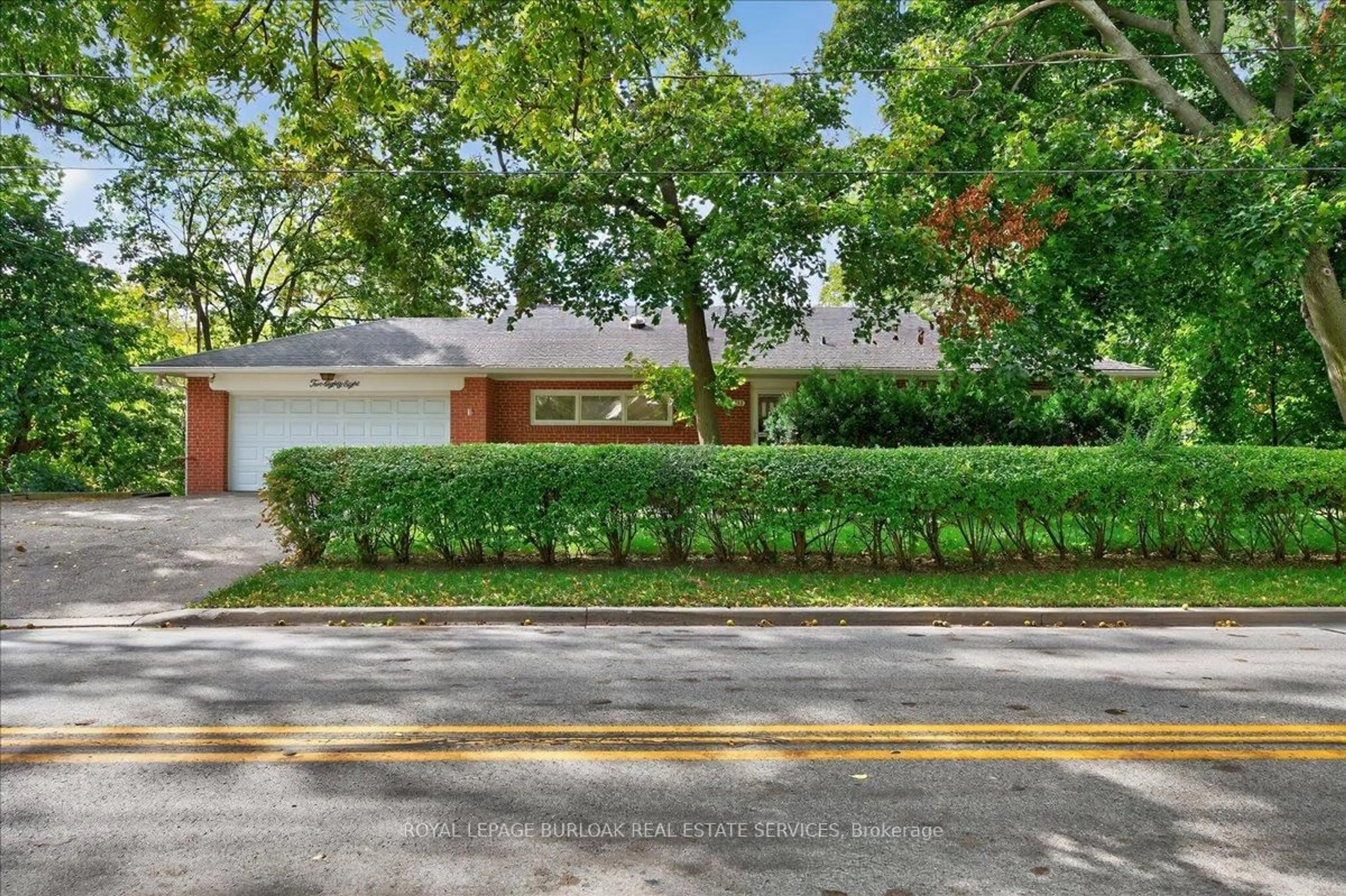 Home with brick exterior material, street for 288 Trafalgar Rd, Oakville Ontario L6J 3H2