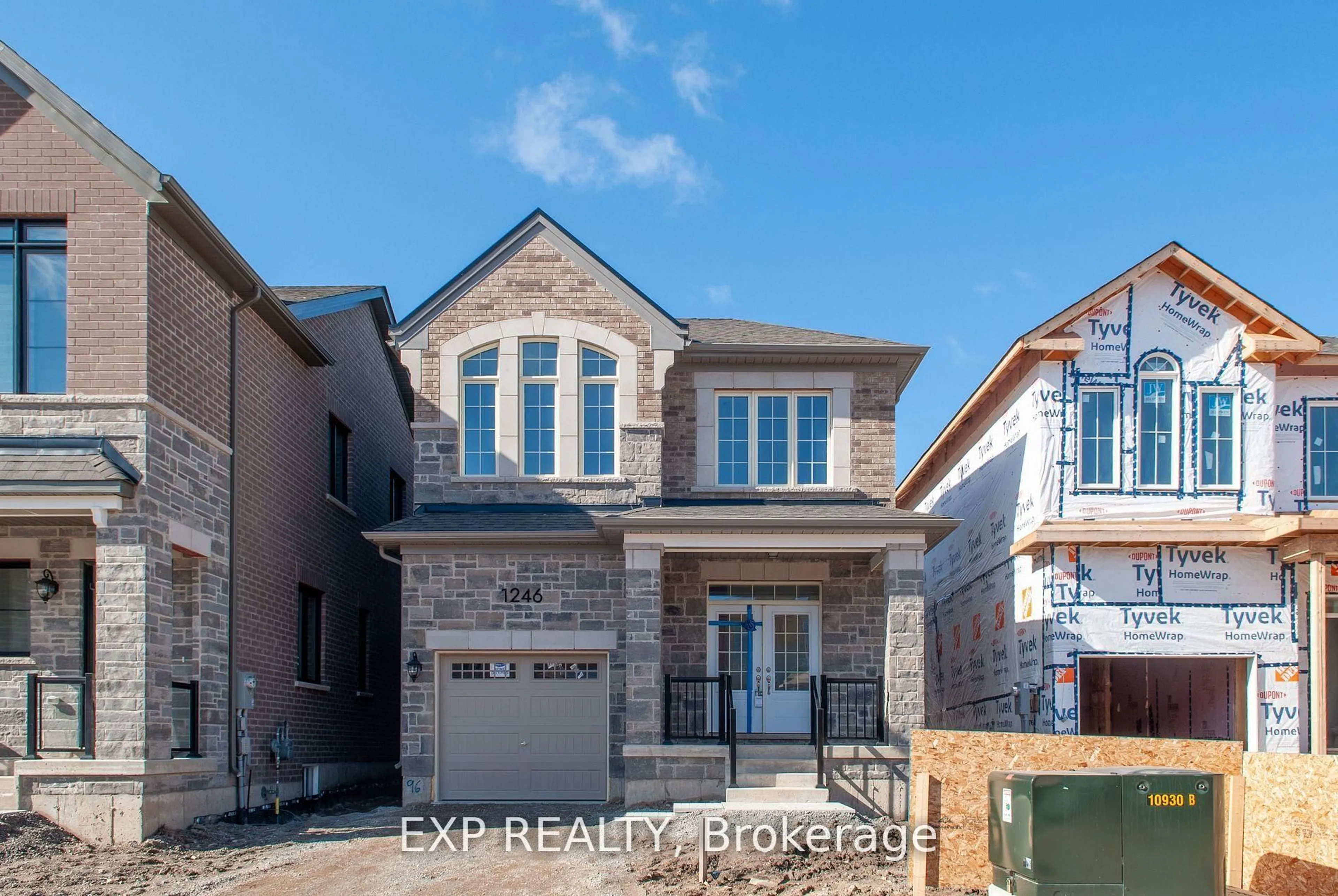 Home with brick exterior material, street for 1246 Muskoka Hts, Milton Ontario L9E 1Y6