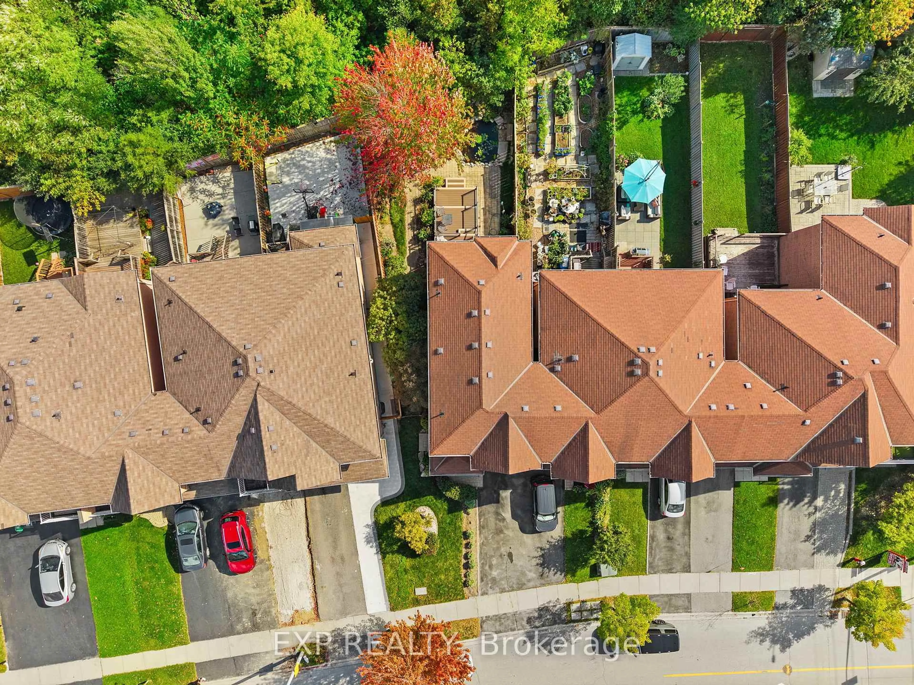 A pic from outside/outdoor area/front of a property/back of a property/a pic from drone, city buildings view from balcony for 9 Copperfield Rd, Brampton Ontario L6Z 0C7