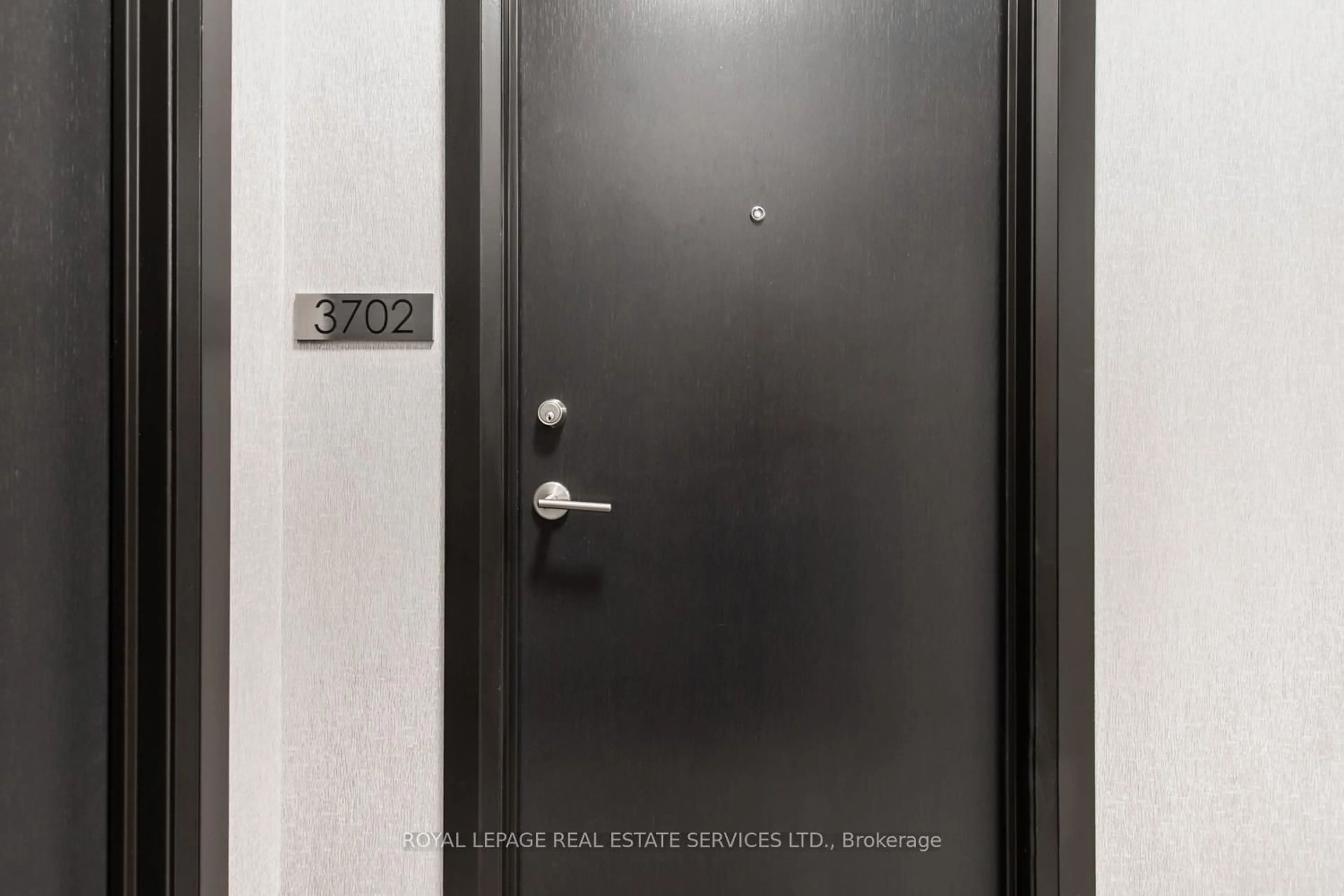 Unknown for 3504 Hurontario St #3702, Mississauga Ontario L5B 0B9