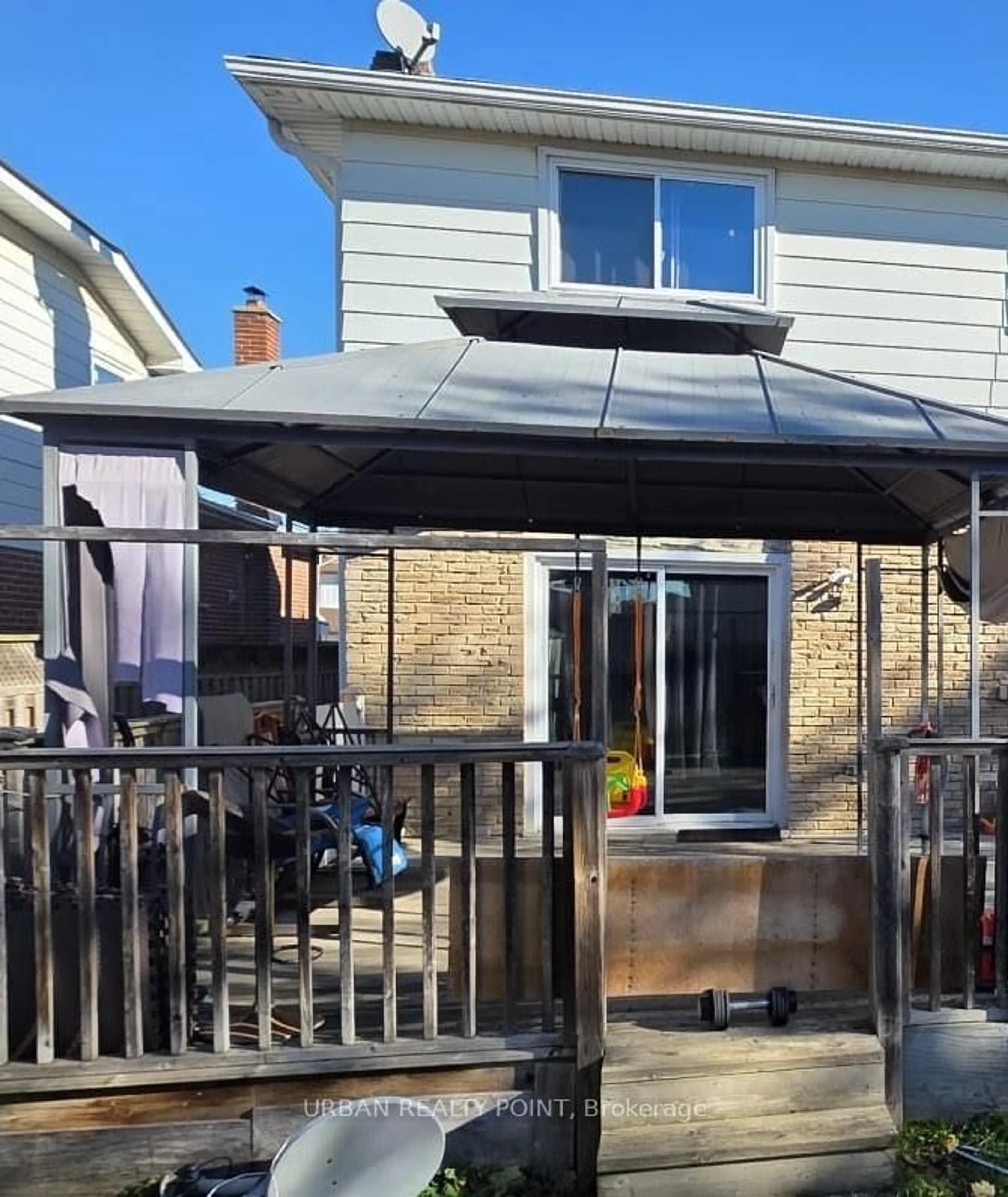 Patio, street for 78 Ivybridge Dr, Brampton Ontario L6V 2X3