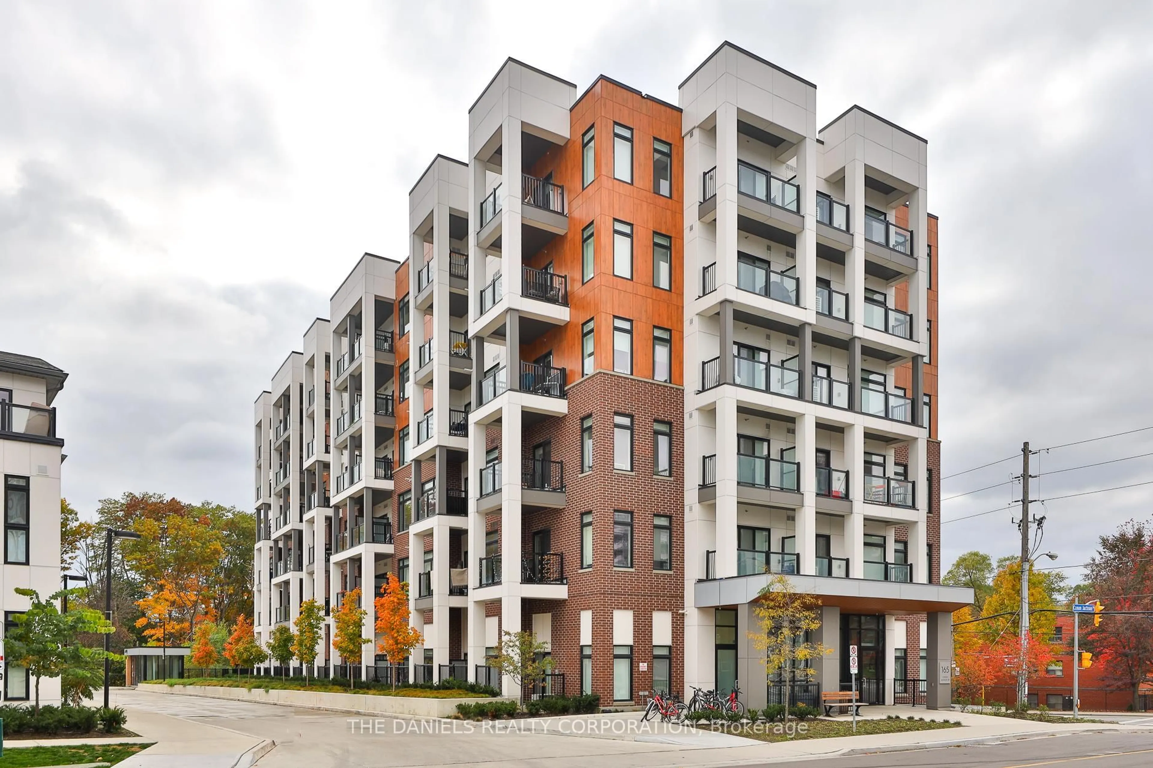 Unknown for 165 Canon Jackson Dr #509, Toronto Ontario M6M 0C3