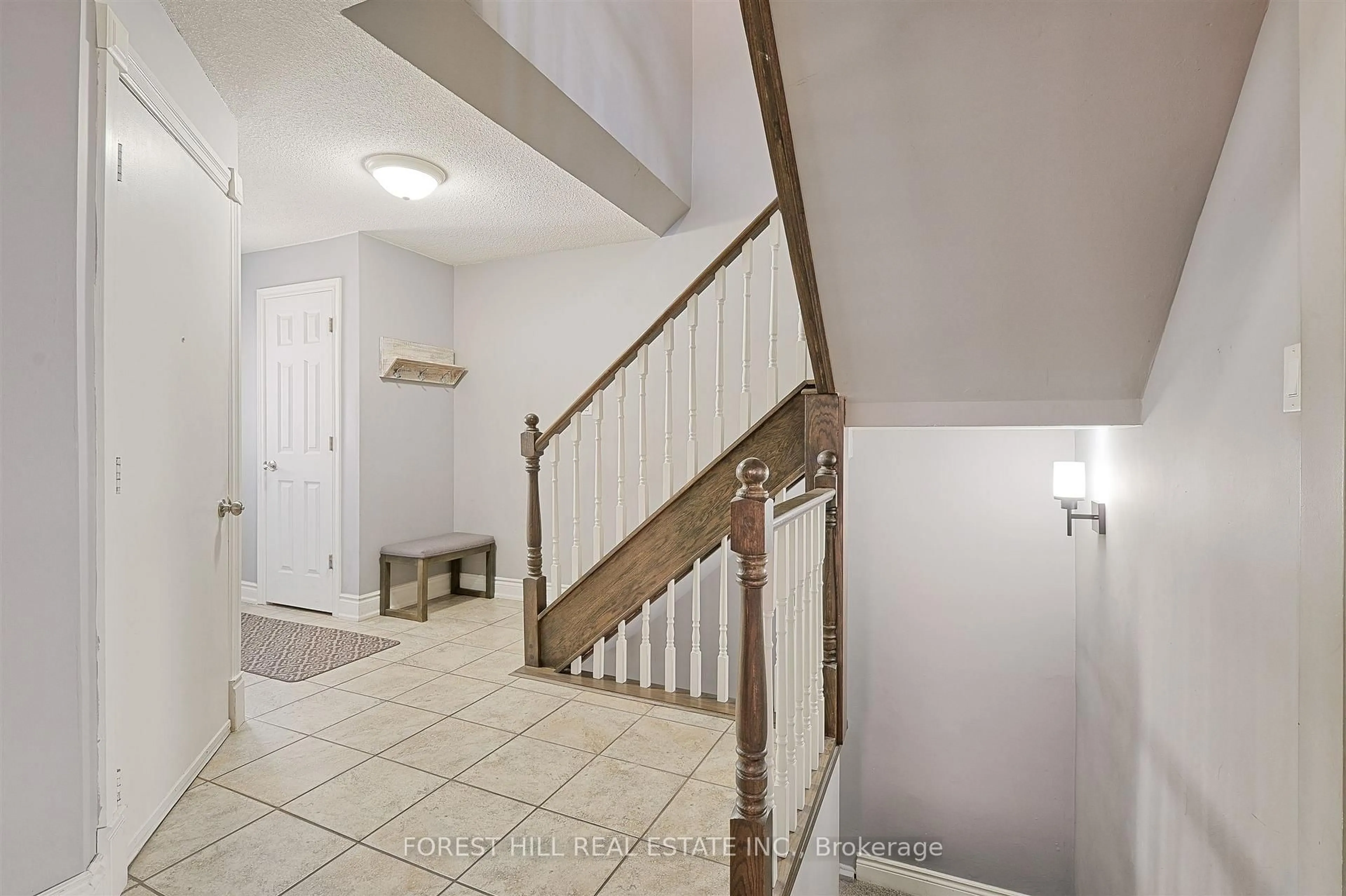 Unknown for 17 Rushmore Cres, Brampton Ontario L6Z 1R1