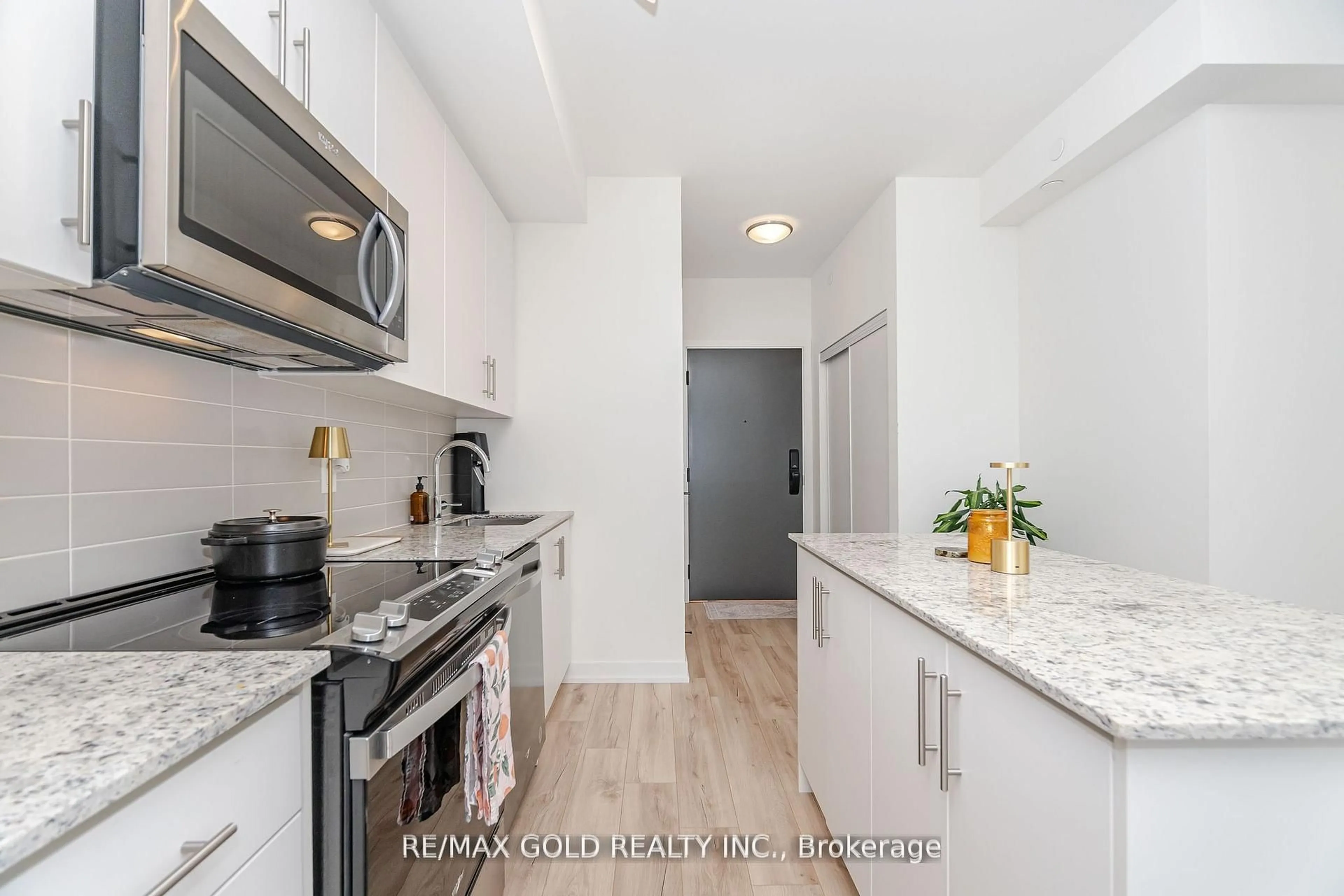 Standard kitchen, unknown for 345 Wheat Boom Dr #1104, Oakville Ontario L6H 7X4