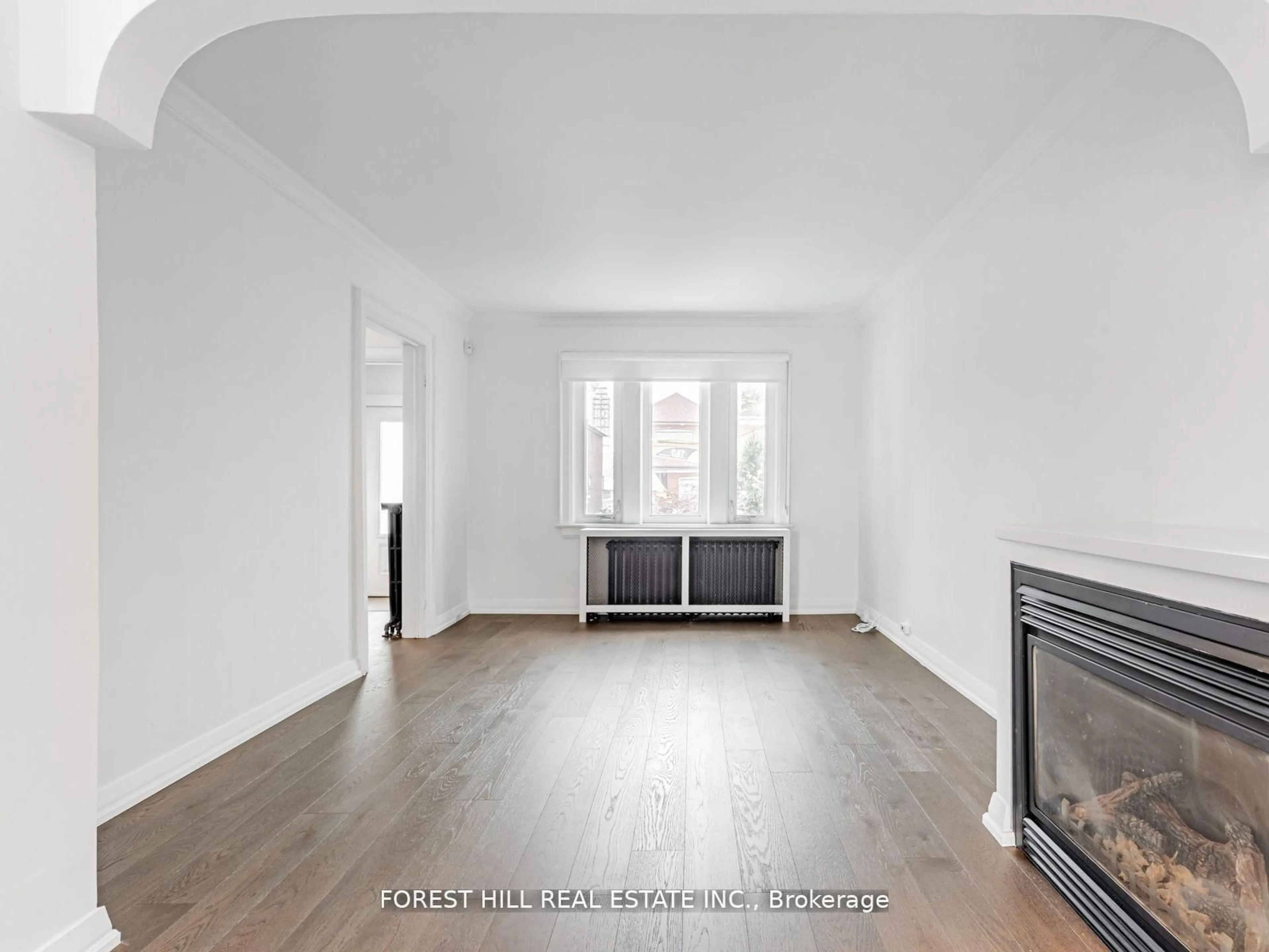 Living room with furniture, unknown for 123 Bowie Ave, Toronto Ontario M6E 2P8