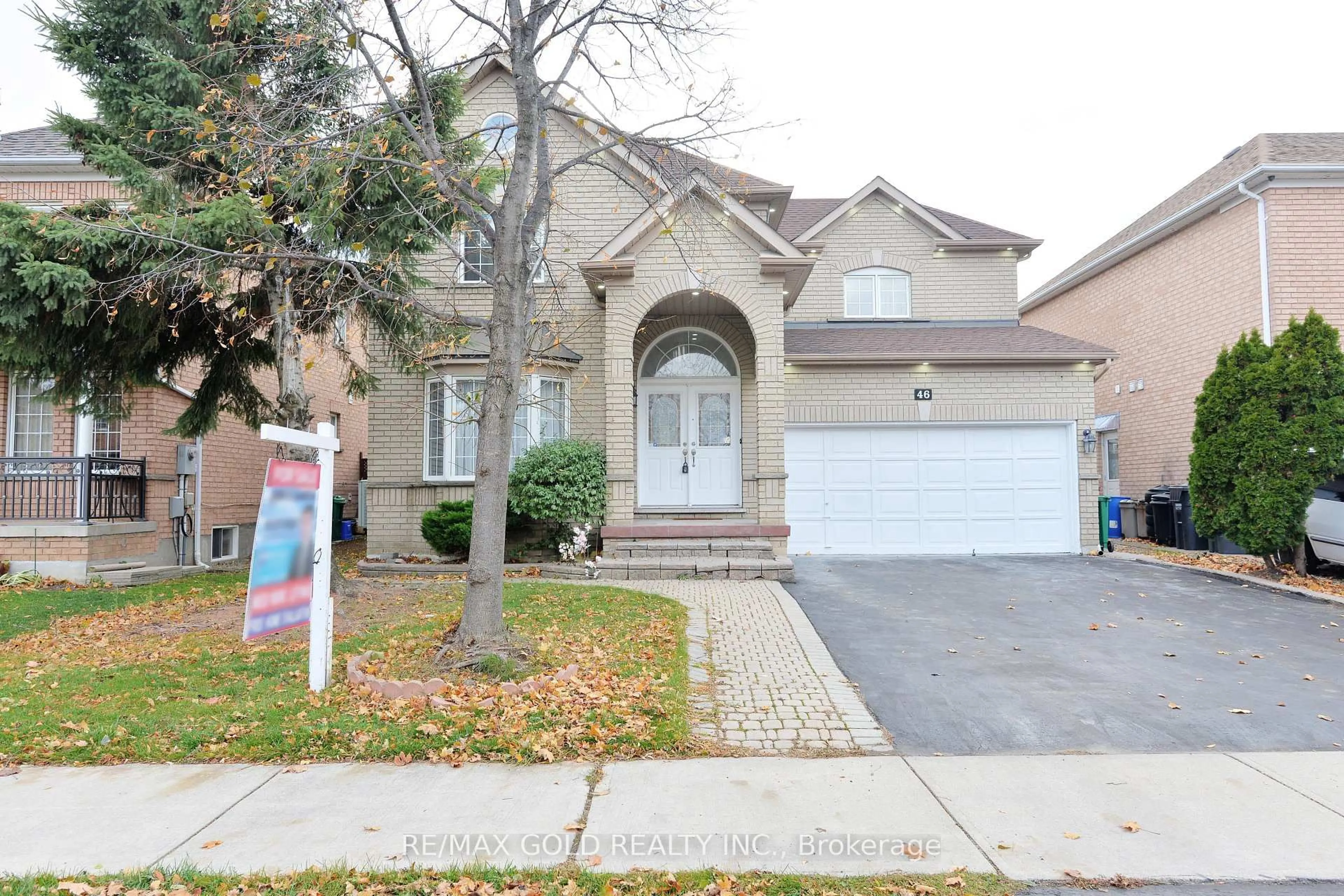 Home with vinyl exterior material, street for 46 Mint Leaf Blvd, Brampton Ontario L6Z 3B7