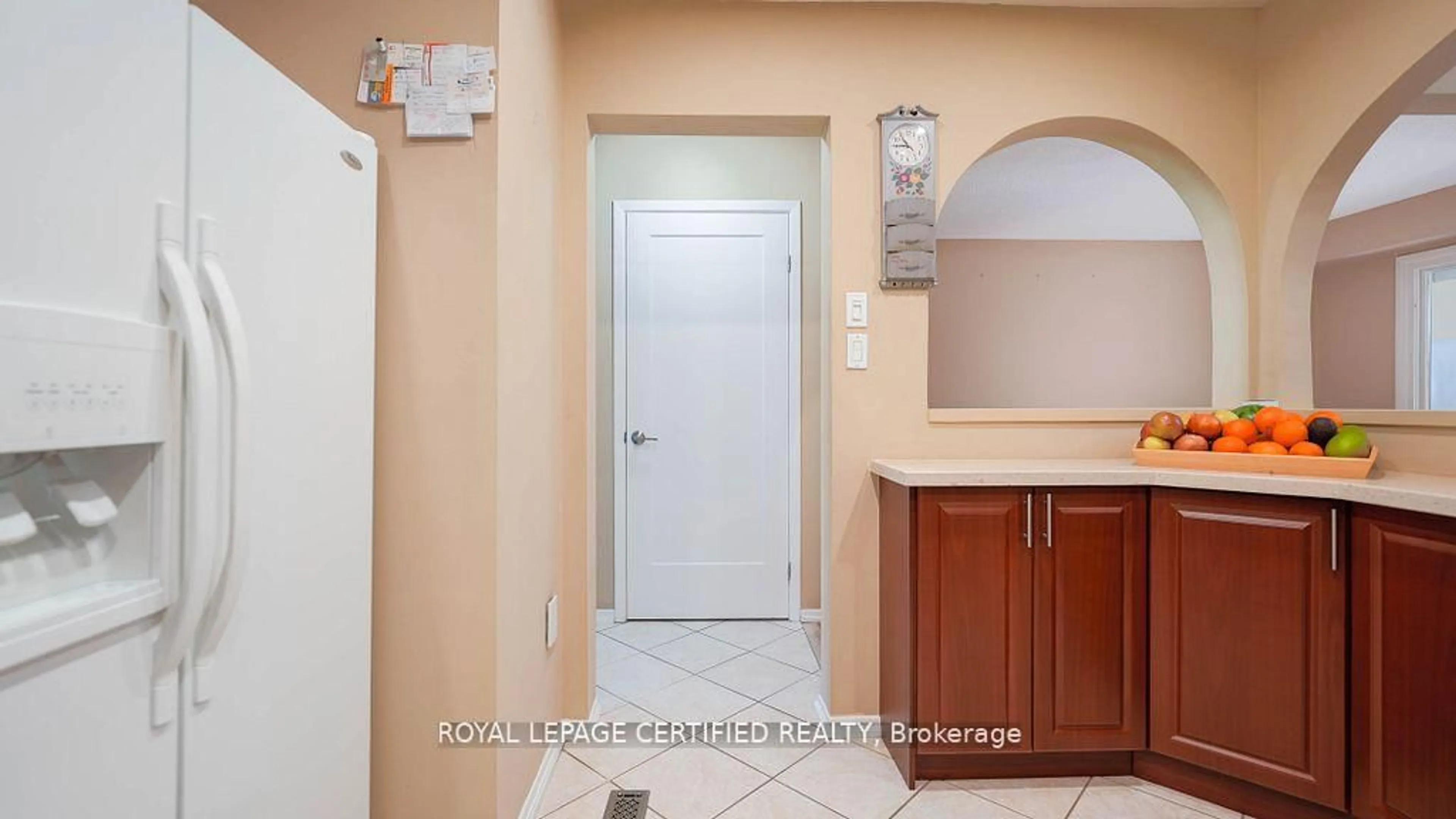 Unknown for 7242 Corrine Cres, Mississauga Ontario L5N 5B8