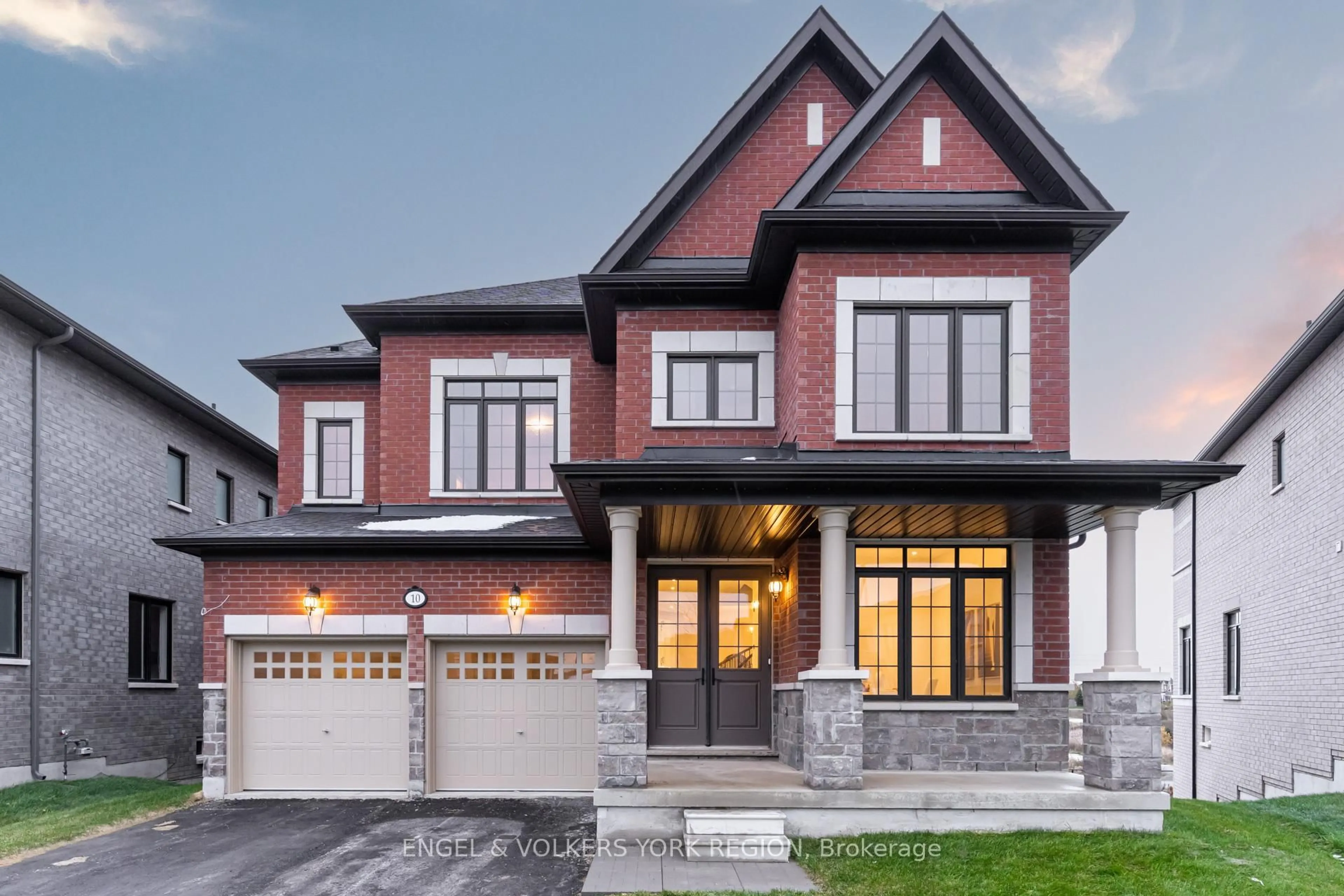 Home with brick exterior material, street for 10 Keyworth Cres, Brampton Ontario L6R 4G3