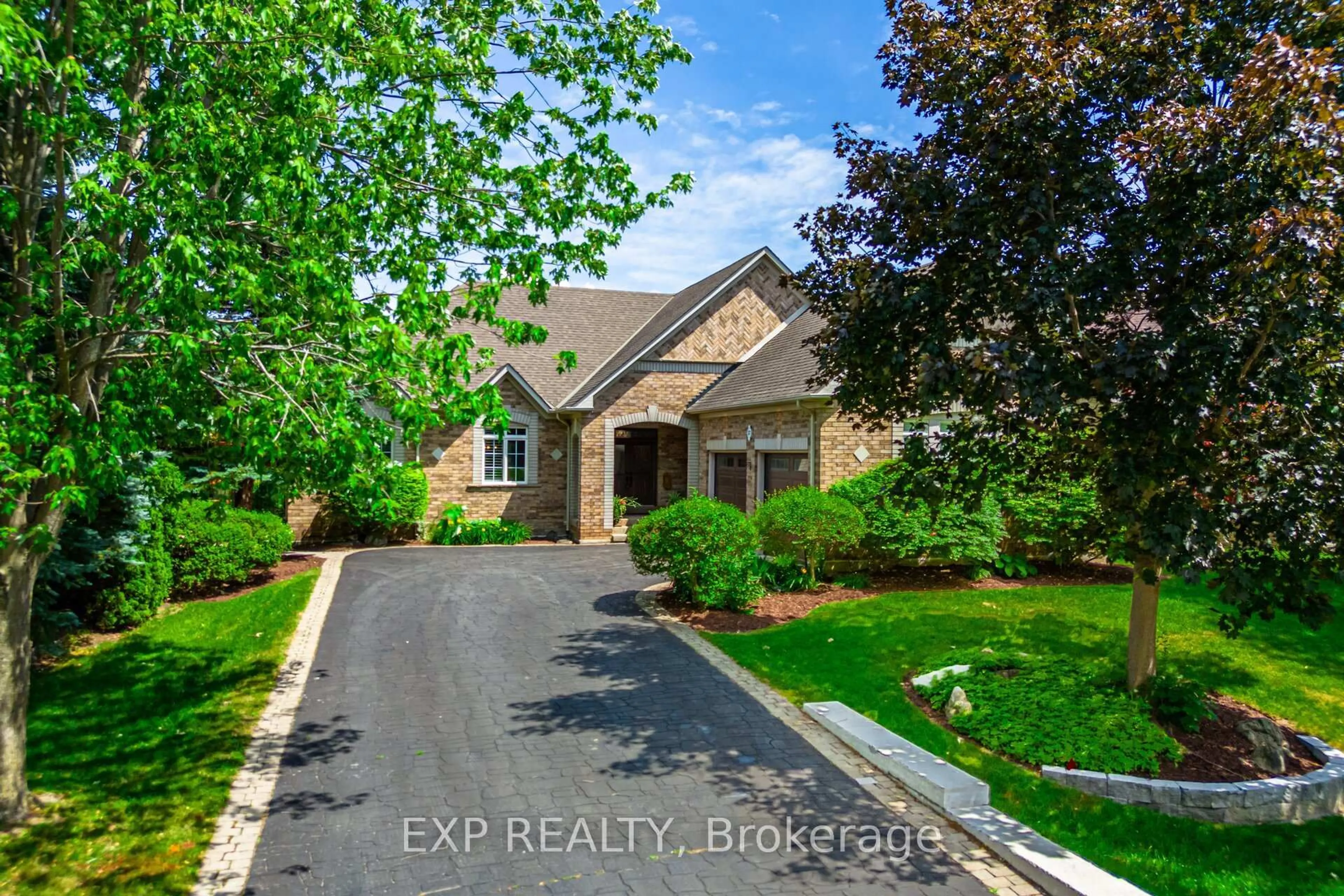 Unknown for 37 Links Lane, Brampton Ontario L6Y 5H2