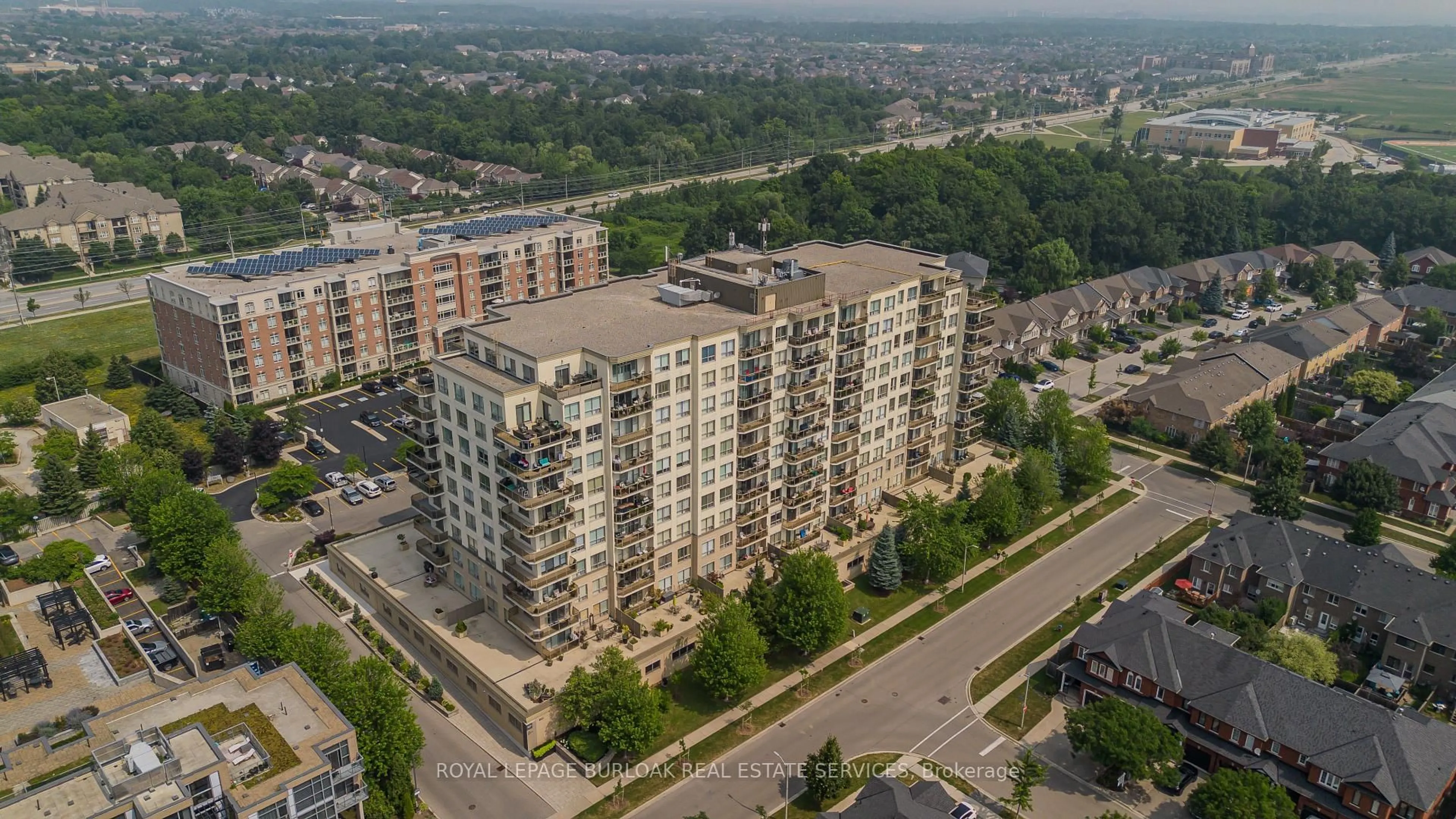 A pic from outside/outdoor area/front of a property/back of a property/a pic from drone, city buildings view from balcony for 1998 Ironstone Dr #410, Burlington Ontario L7L 7P7
