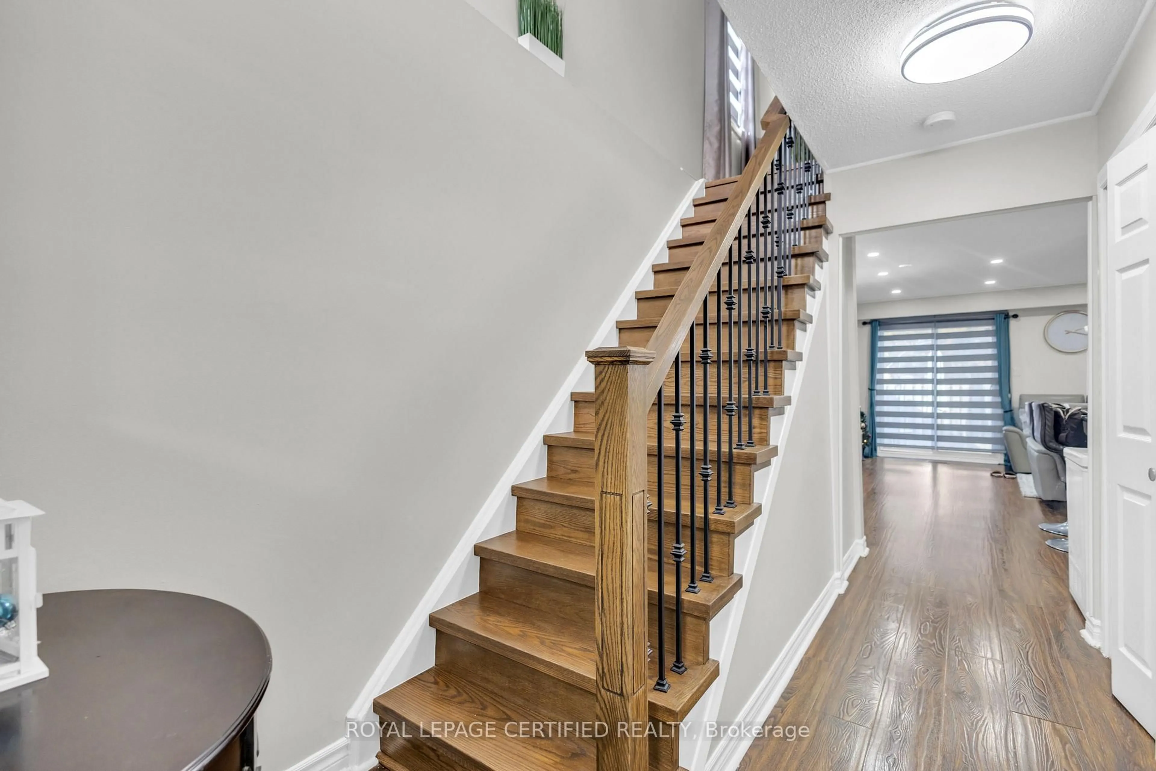 Stairs for 115 Foster Cres, Brampton Ontario L6V 3M8