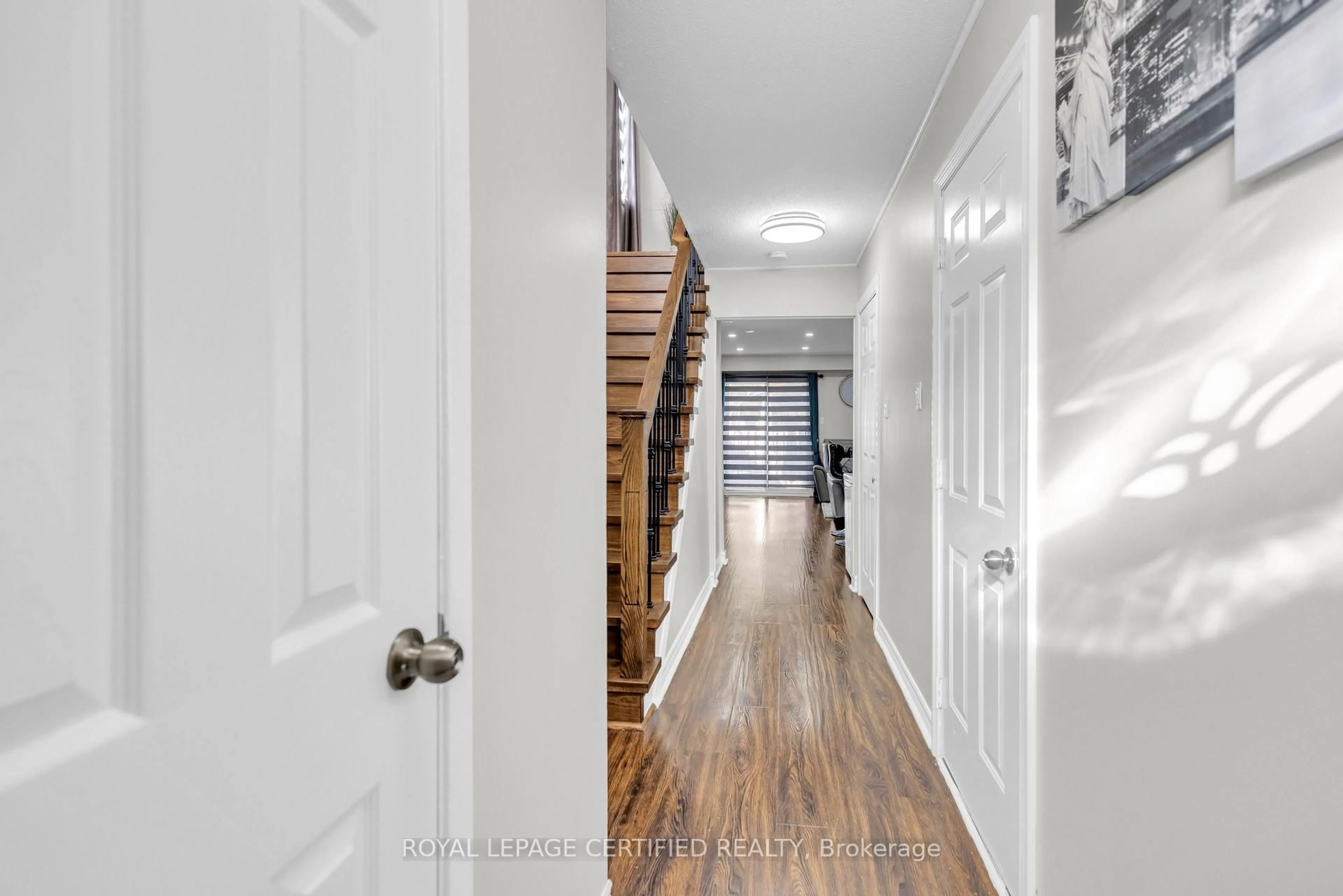 Indoor entryway for 115 Foster Cres, Brampton Ontario L6V 3M8