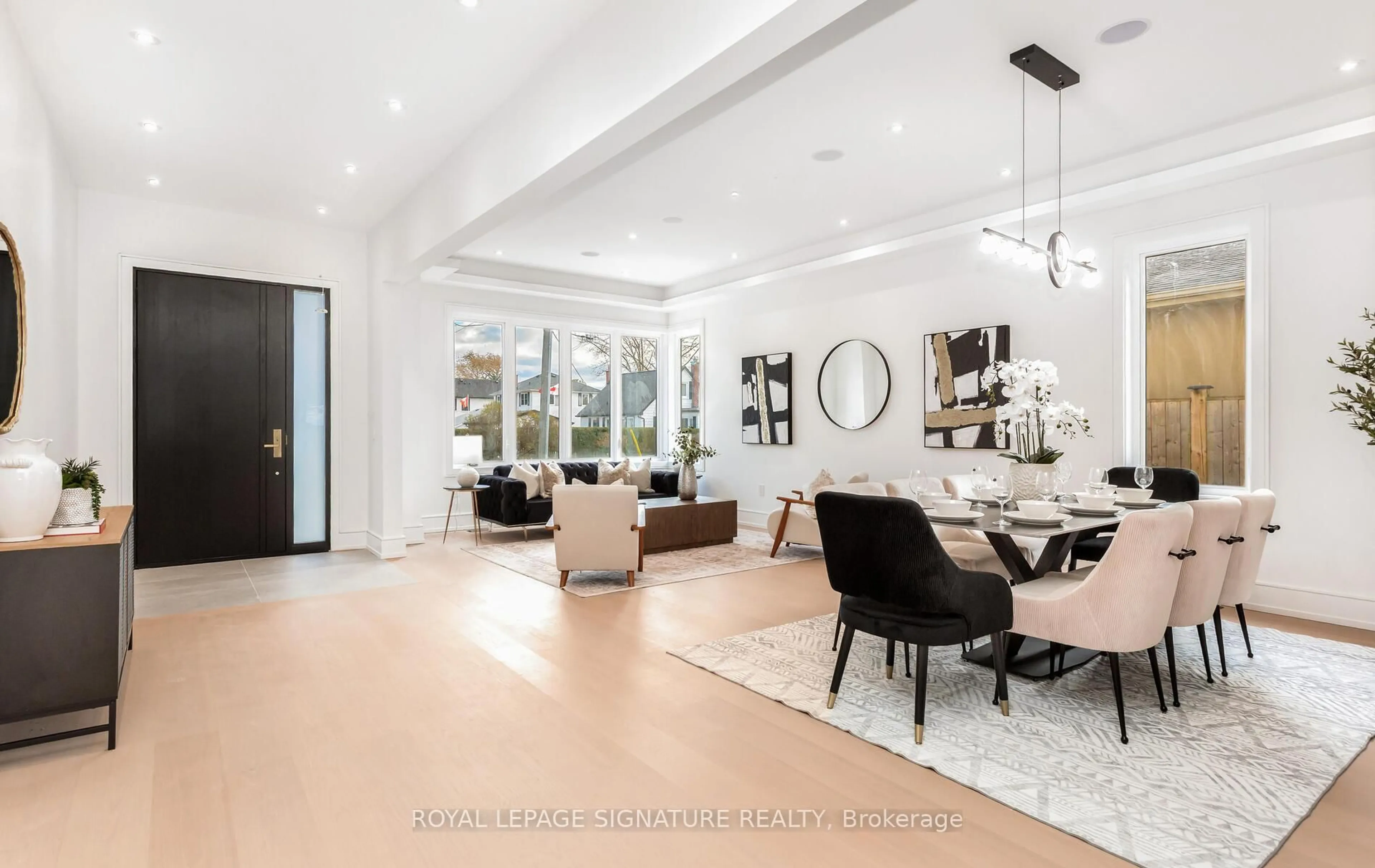 Unknown for 365 Jumna Ave, Mississauga Ontario L5G 1Y5