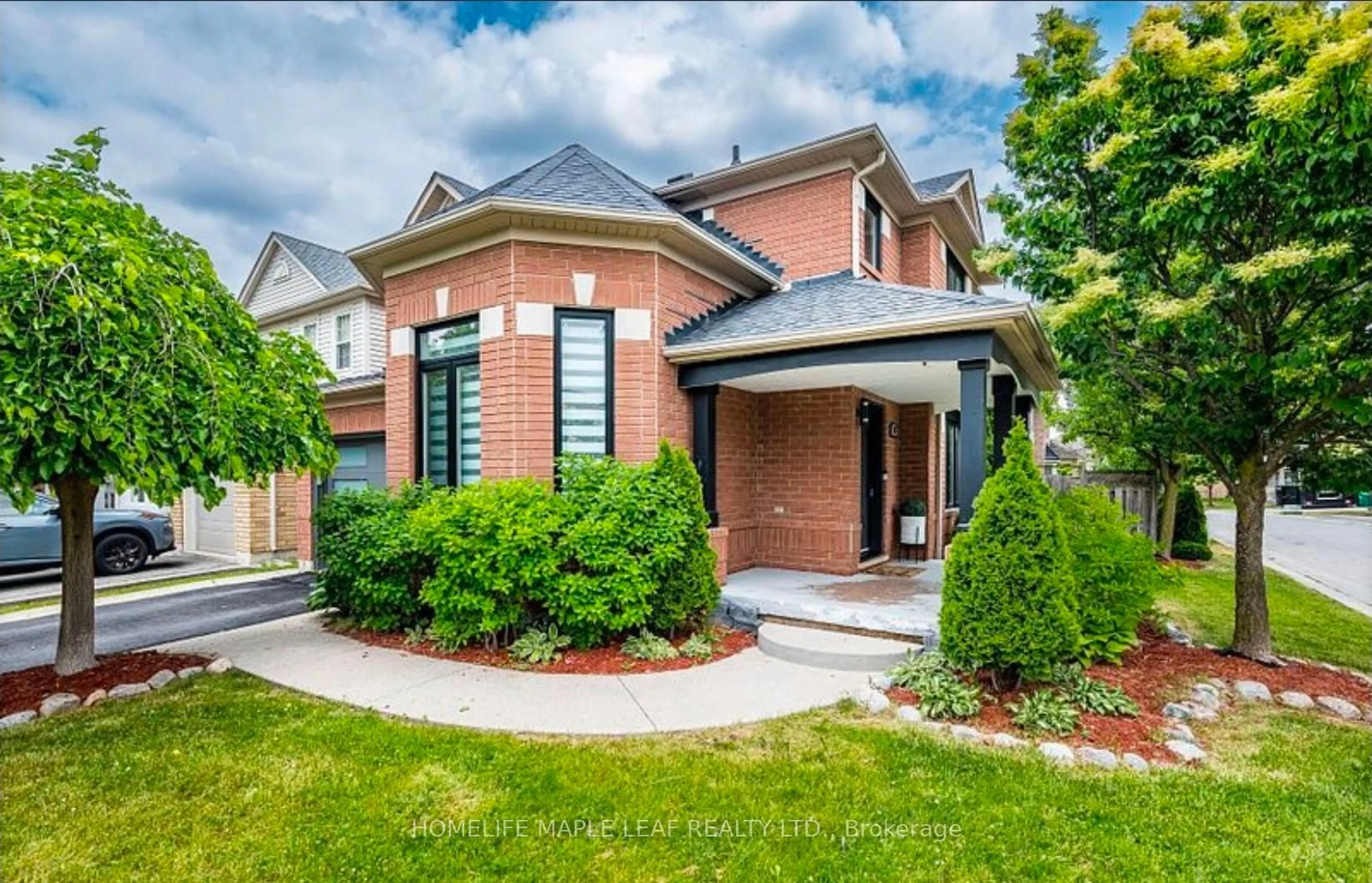 Home with brick exterior material, street for 27 Vista Green Cres, Brampton Ontario L7A 2S4