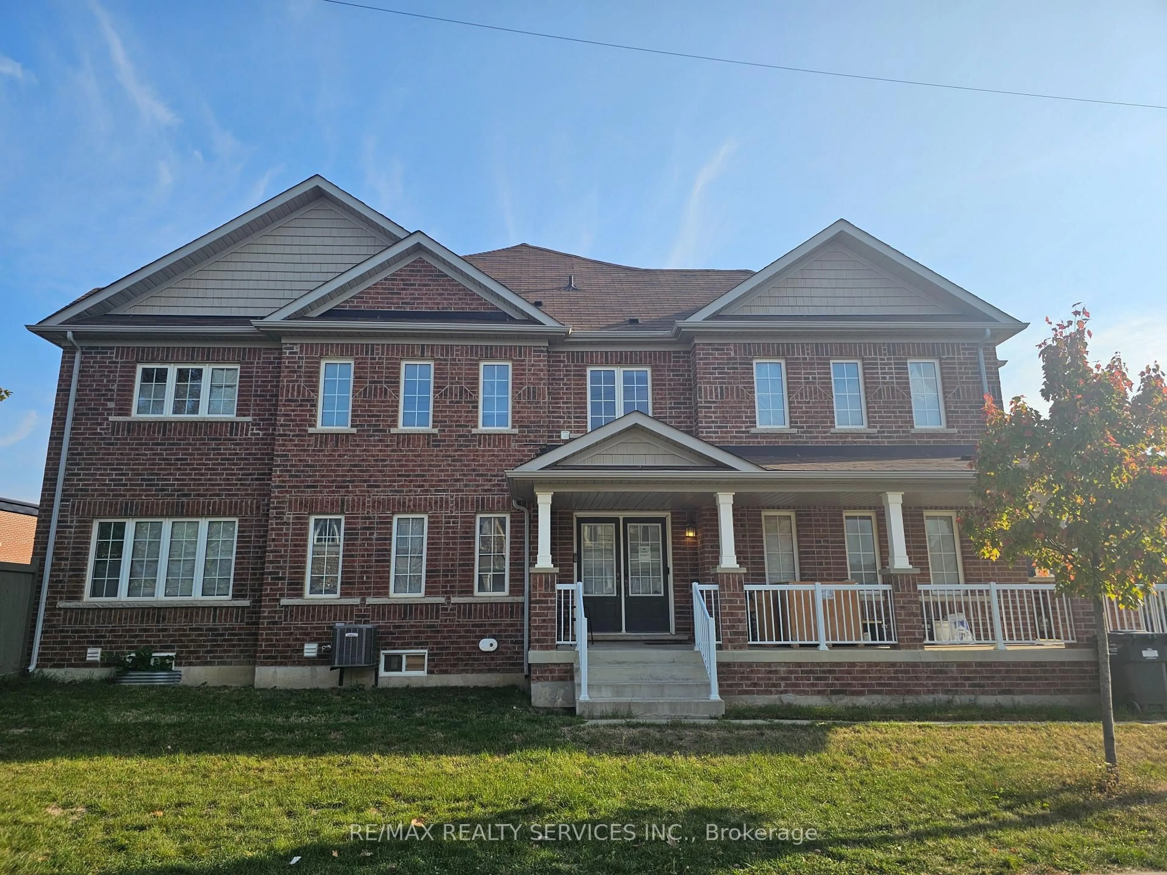 Home with brick exterior material, unknown for 144 Baffin Cres, Brampton Ontario L7A 0C7