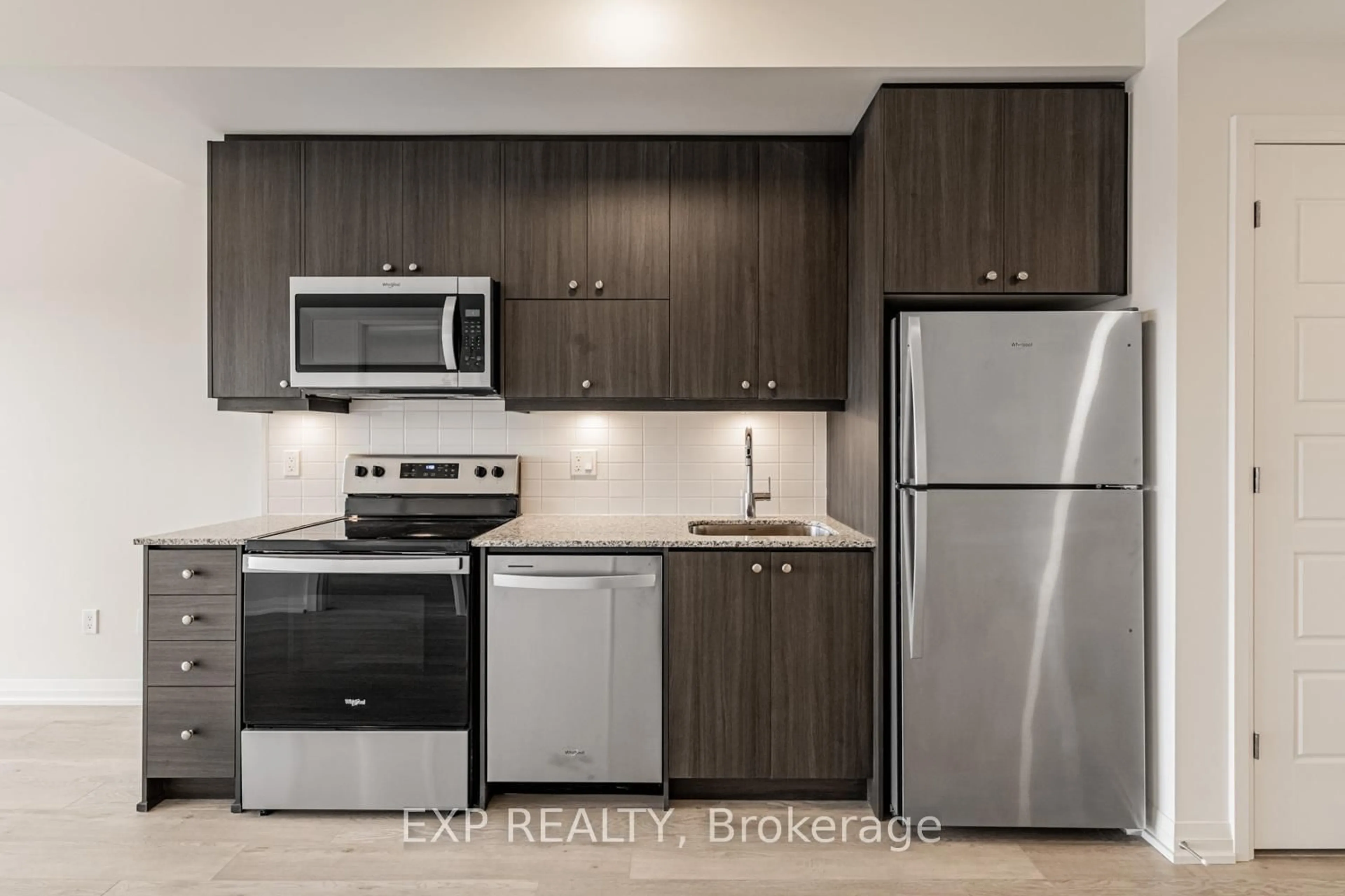 Standard kitchen, unknown for 3006 WILLIAM CUTMORE Blvd #PH1210, Oakville Ontario L6H 8A4