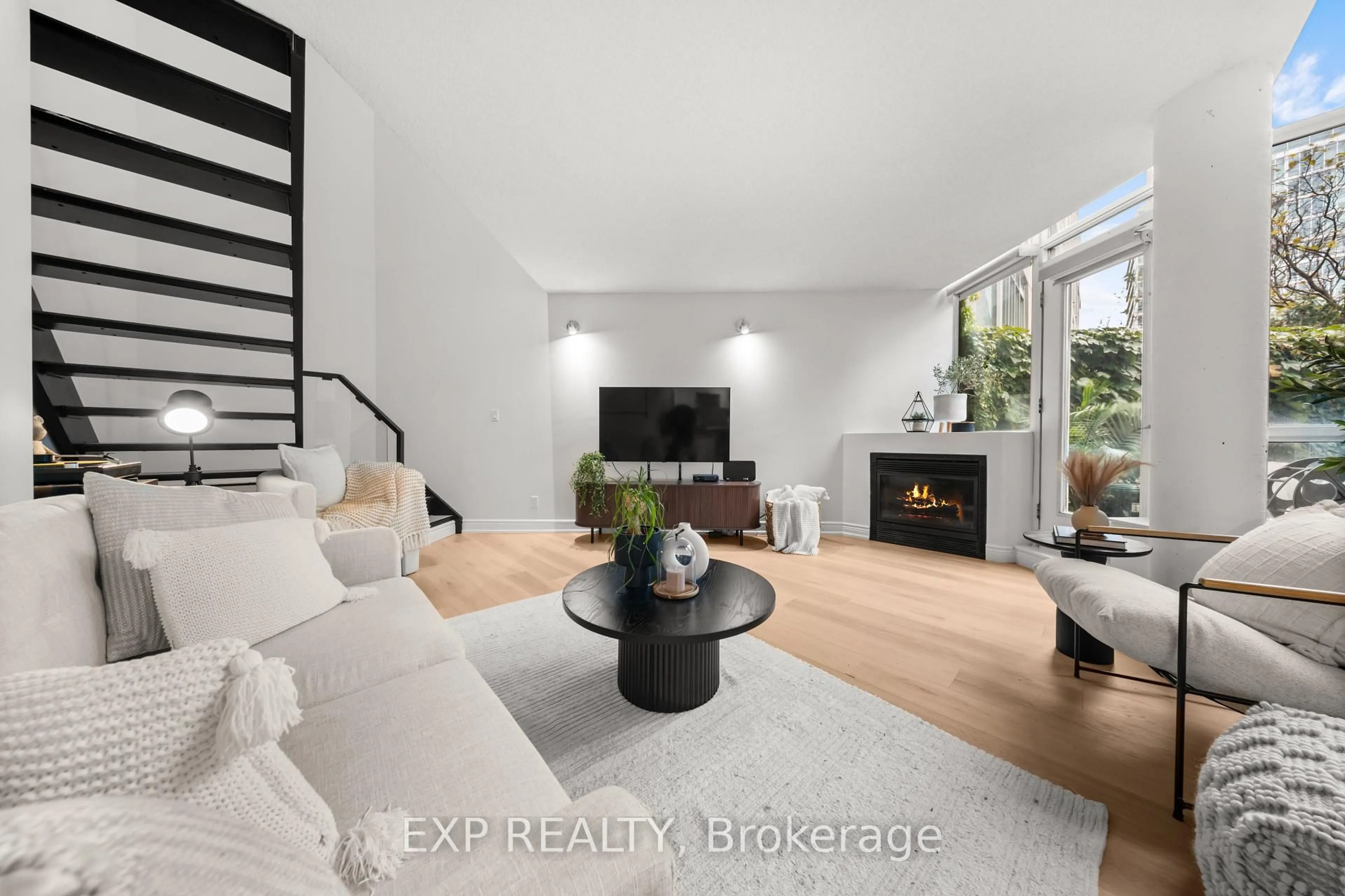 Living room with furniture, unknown for 250 Manitoba St #501, Toronto Ontario M8Y 4G8