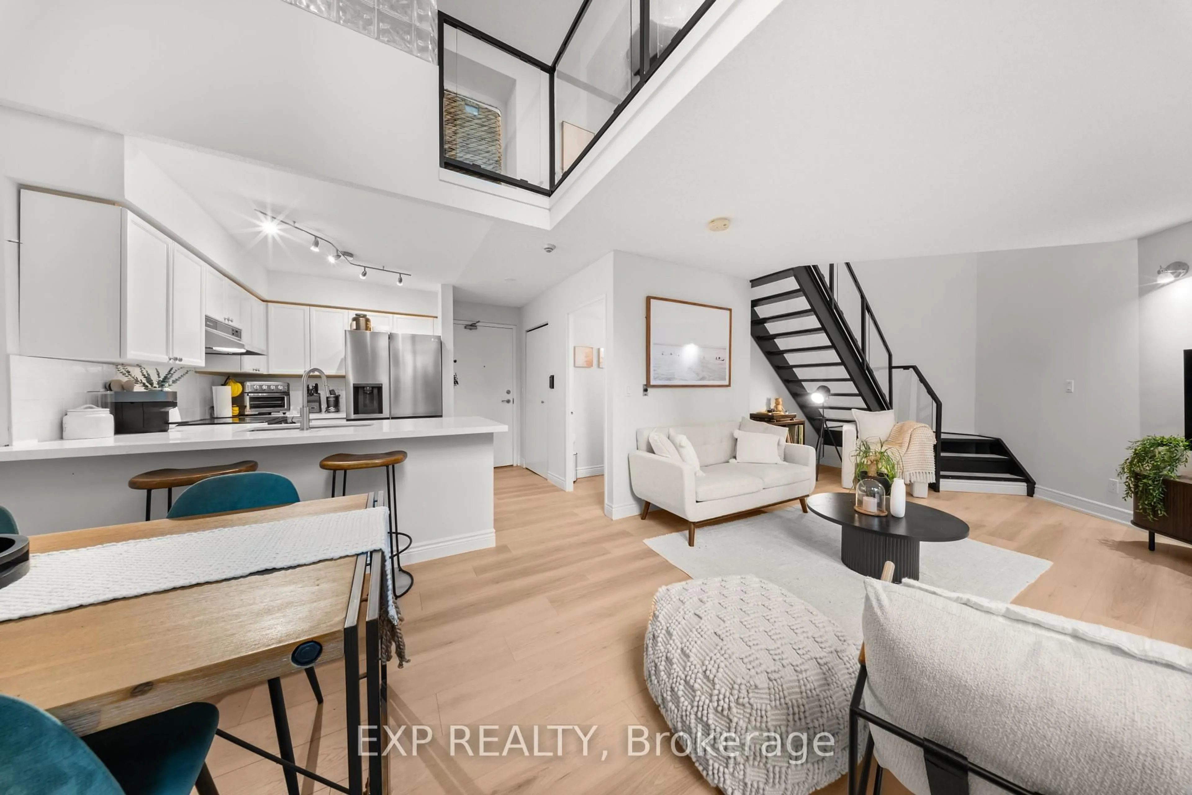 Open concept kitchen, unknown for 250 Manitoba St #501, Toronto Ontario M8Y 4G8