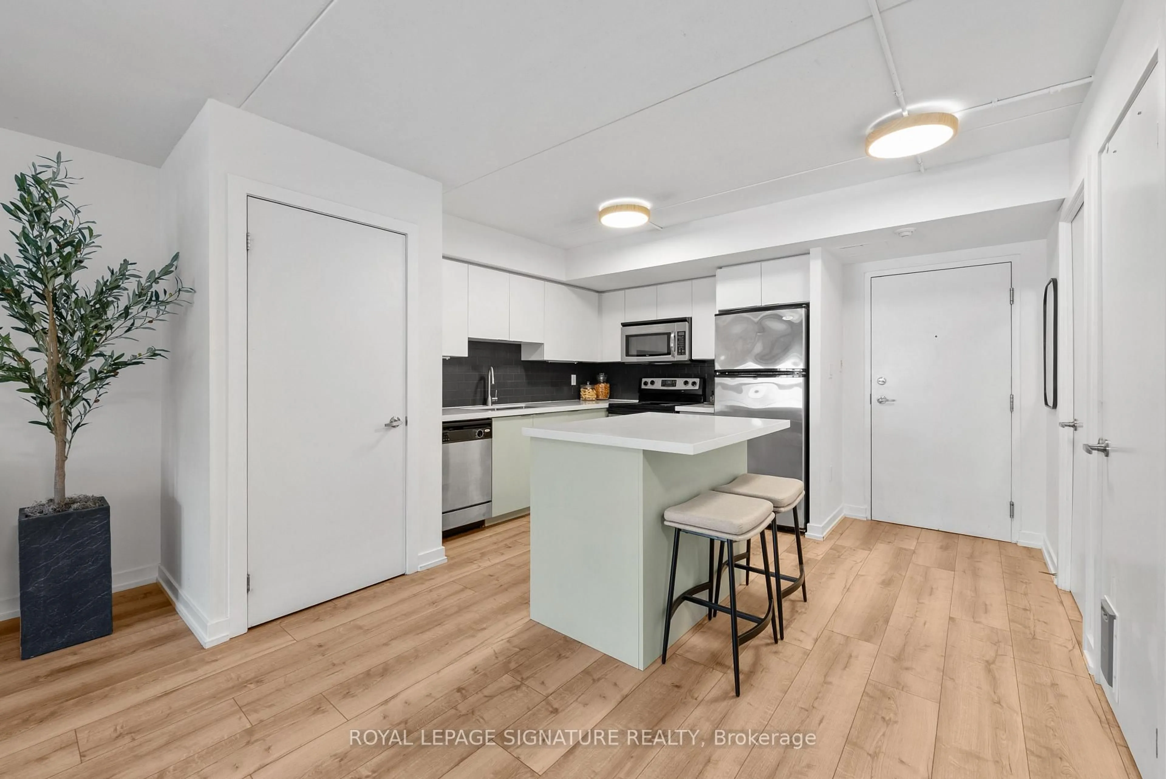 Unknown for 1100 Lansdowne Ave #336, Toronto Ontario M6H 4K1