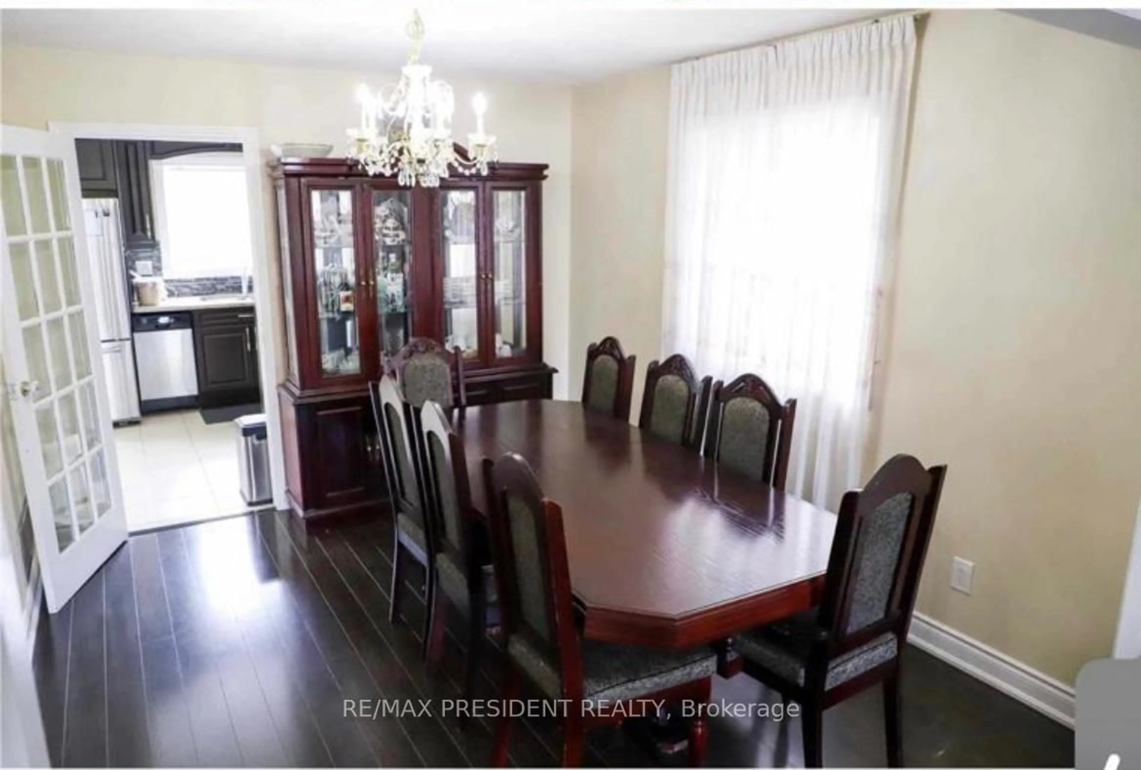 Dining room, wood/laminate floor for 146 Havelock Dr, Brampton Ontario L6W 4G3