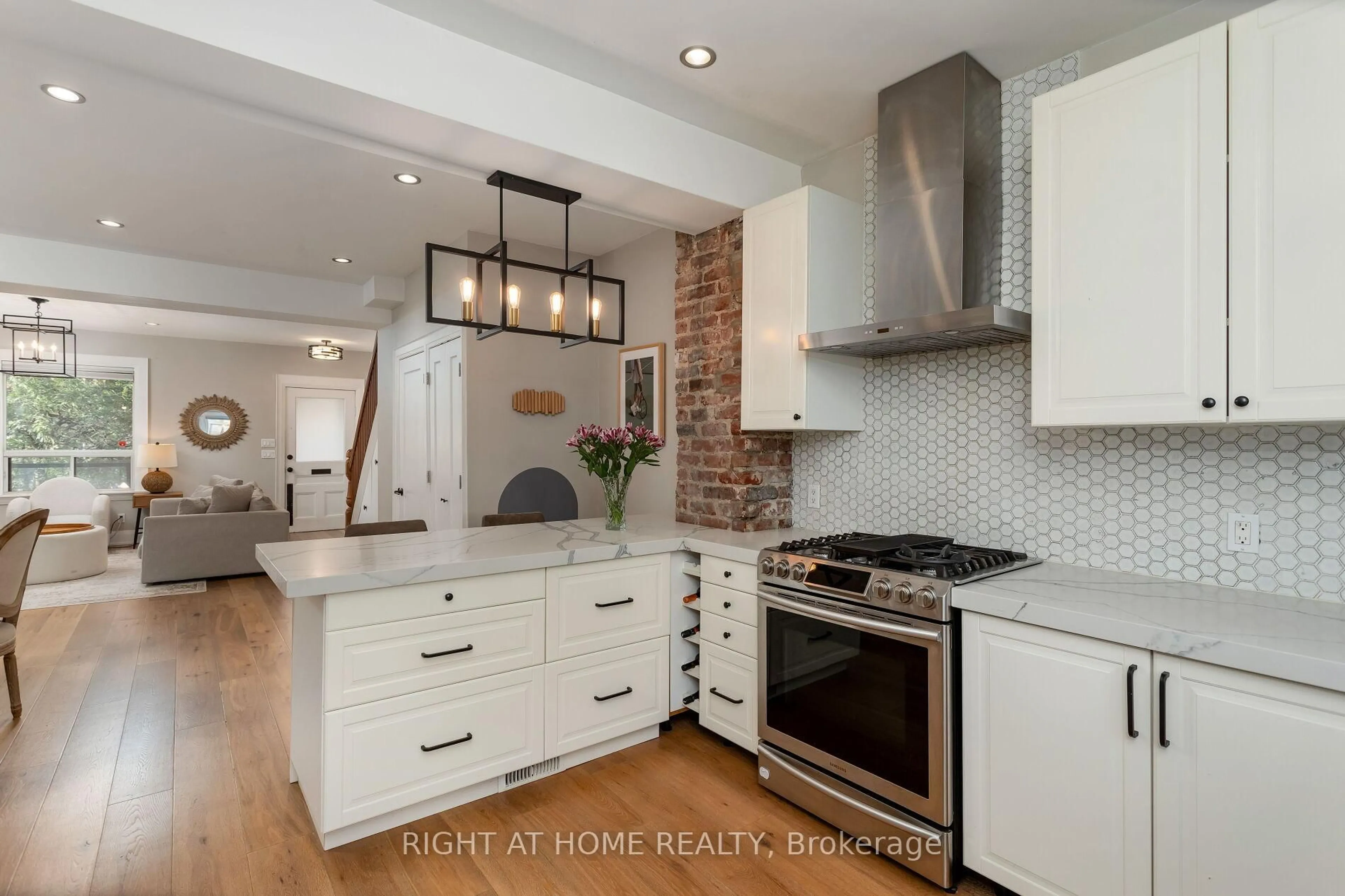 Open concept kitchen, ceramic/tile floor for 171 Islington Ave, Toronto Ontario M8V 3B8