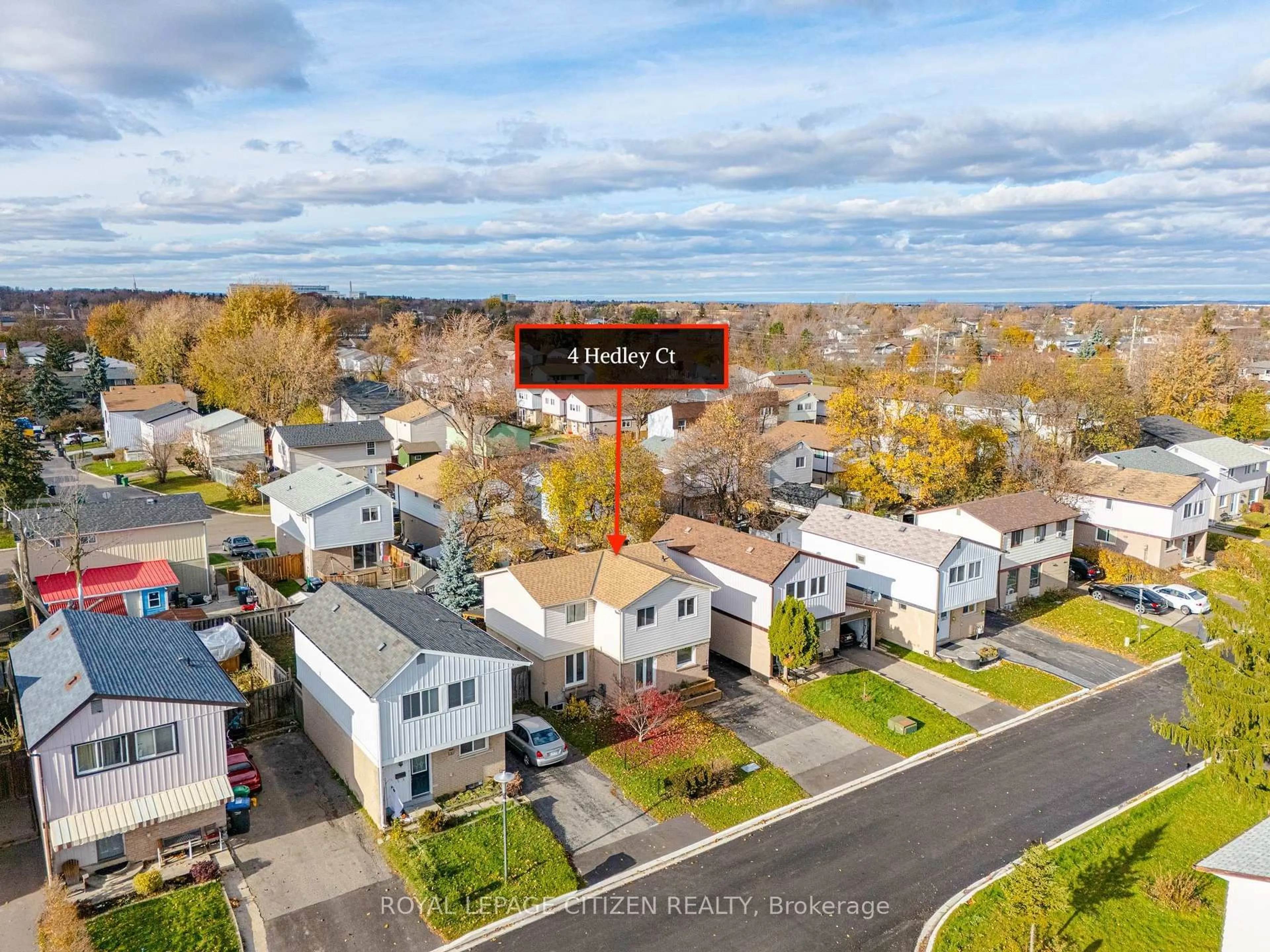A pic from outside/outdoor area/front of a property/back of a property/a pic from drone, street for 4 Hedley Crt, Brampton Ontario L6S 2B6