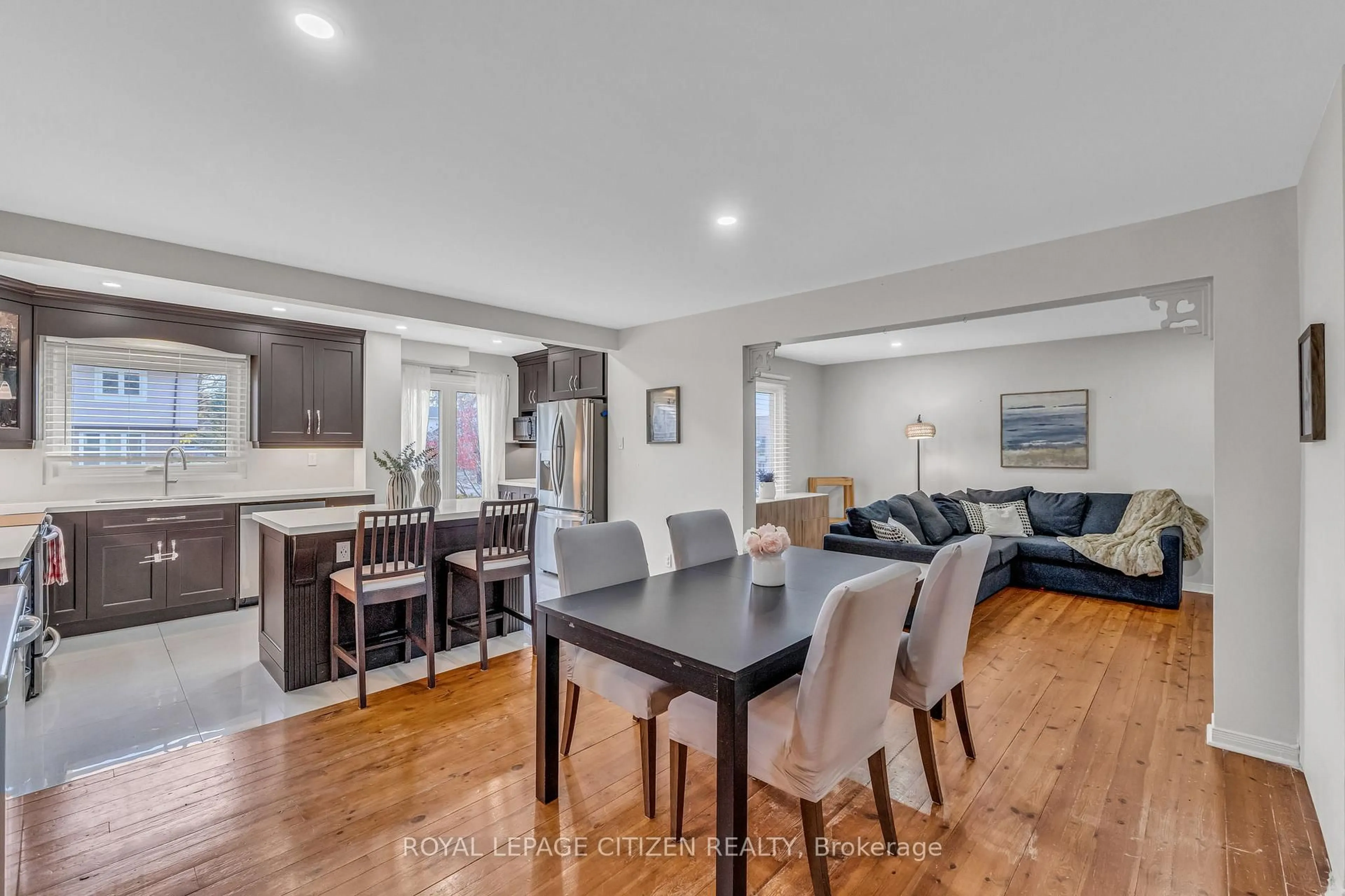 Open concept kitchen, wood/laminate floor for 4 Hedley Crt, Brampton Ontario L6S 2B6