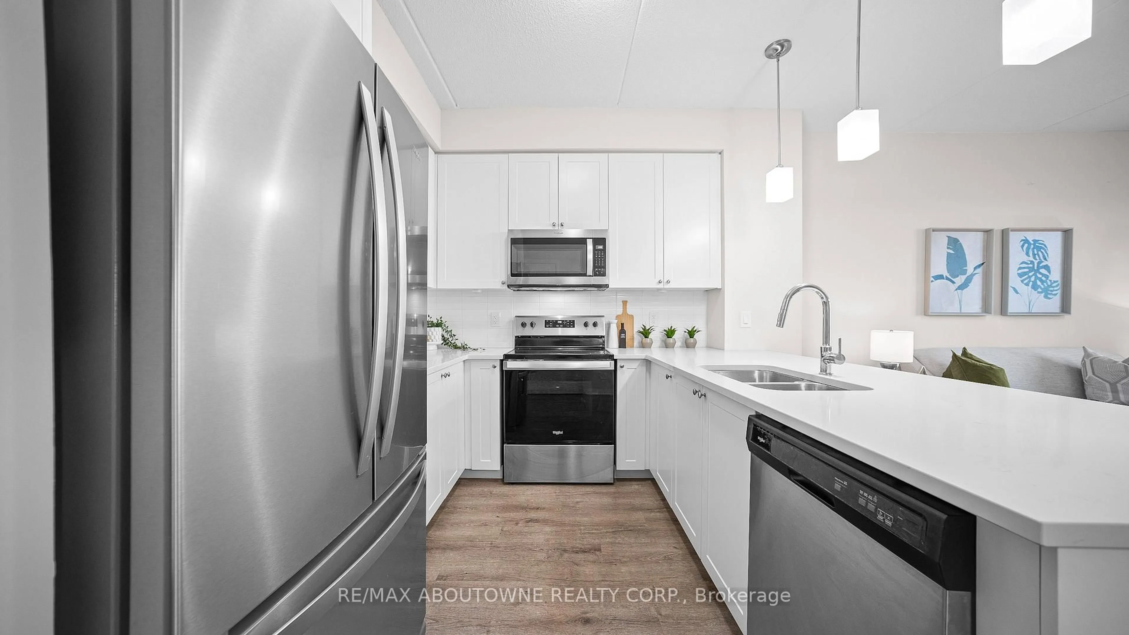 Standard kitchen, ceramic/tile floor for 610 Farmstead Dr #304, Milton Ontario L9T 7W2