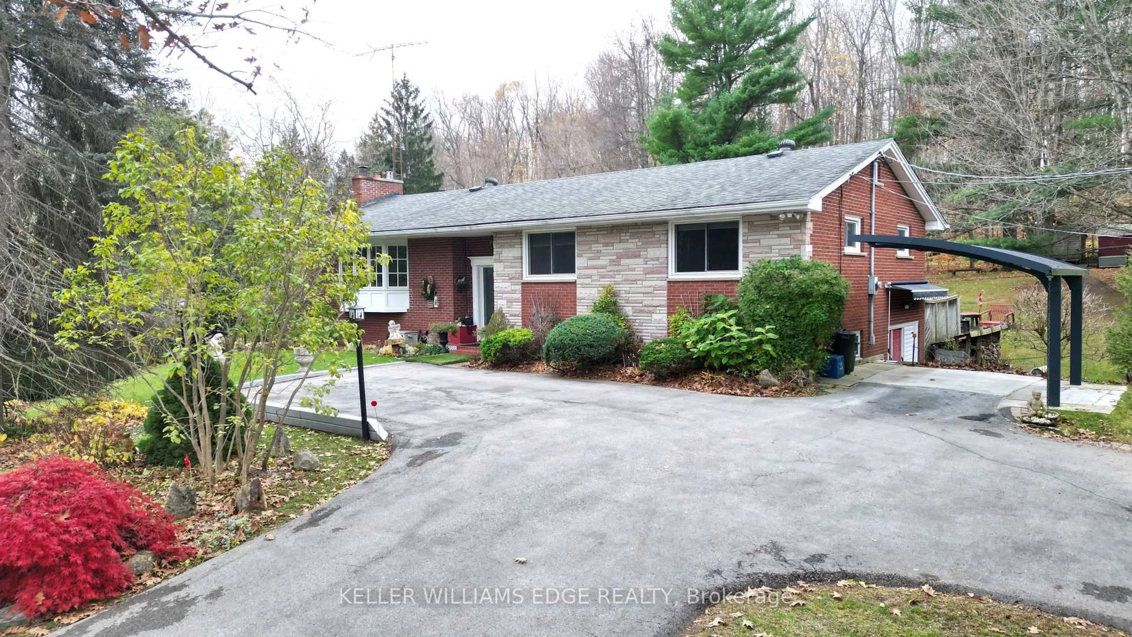 Home with brick exterior material, street for 5600 Cedar Springs Rd, Burlington Ontario L7P 0B9