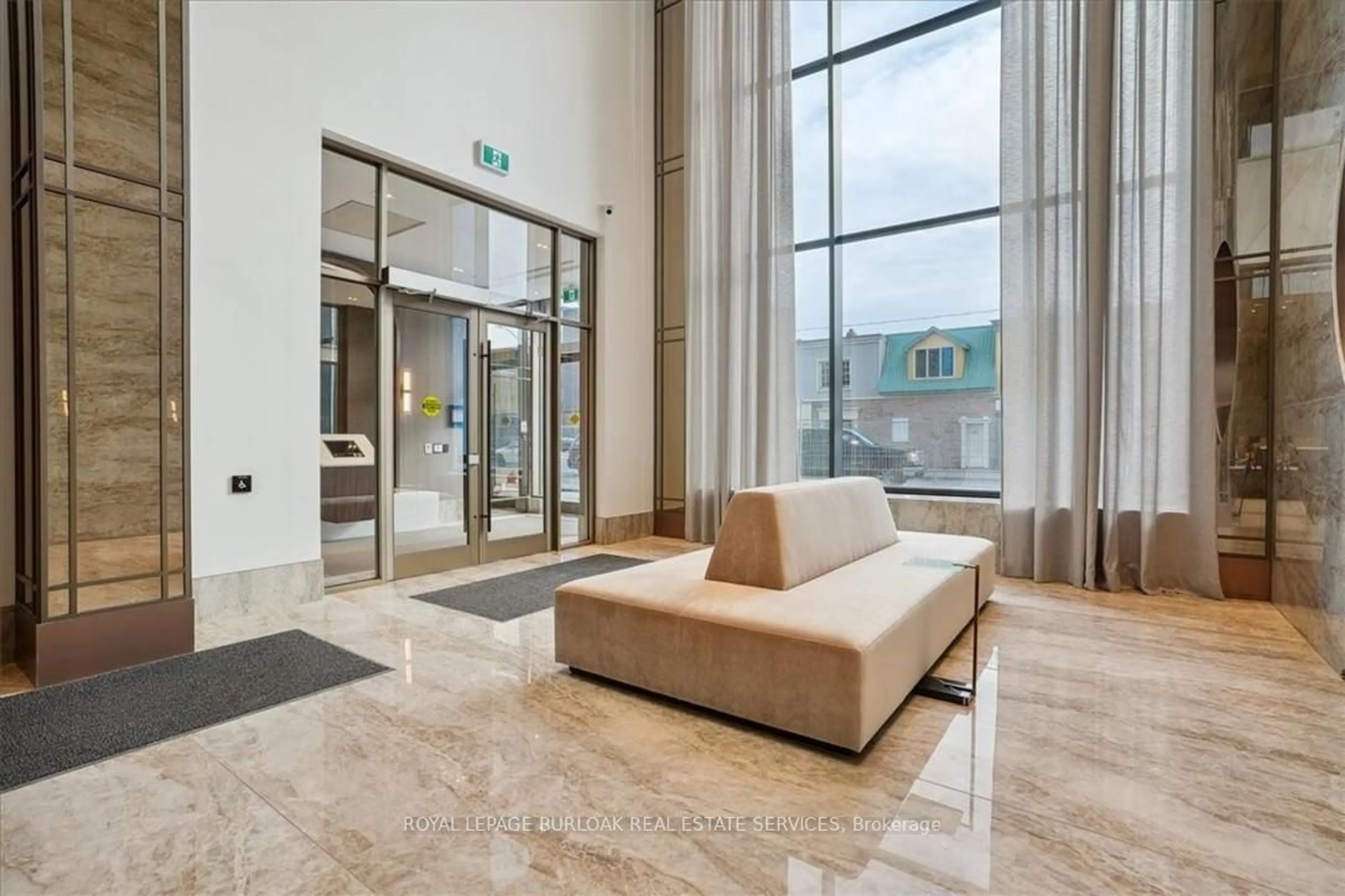 Lobby for 2007 James St #1201, Burlington Ontario L7R 0G7