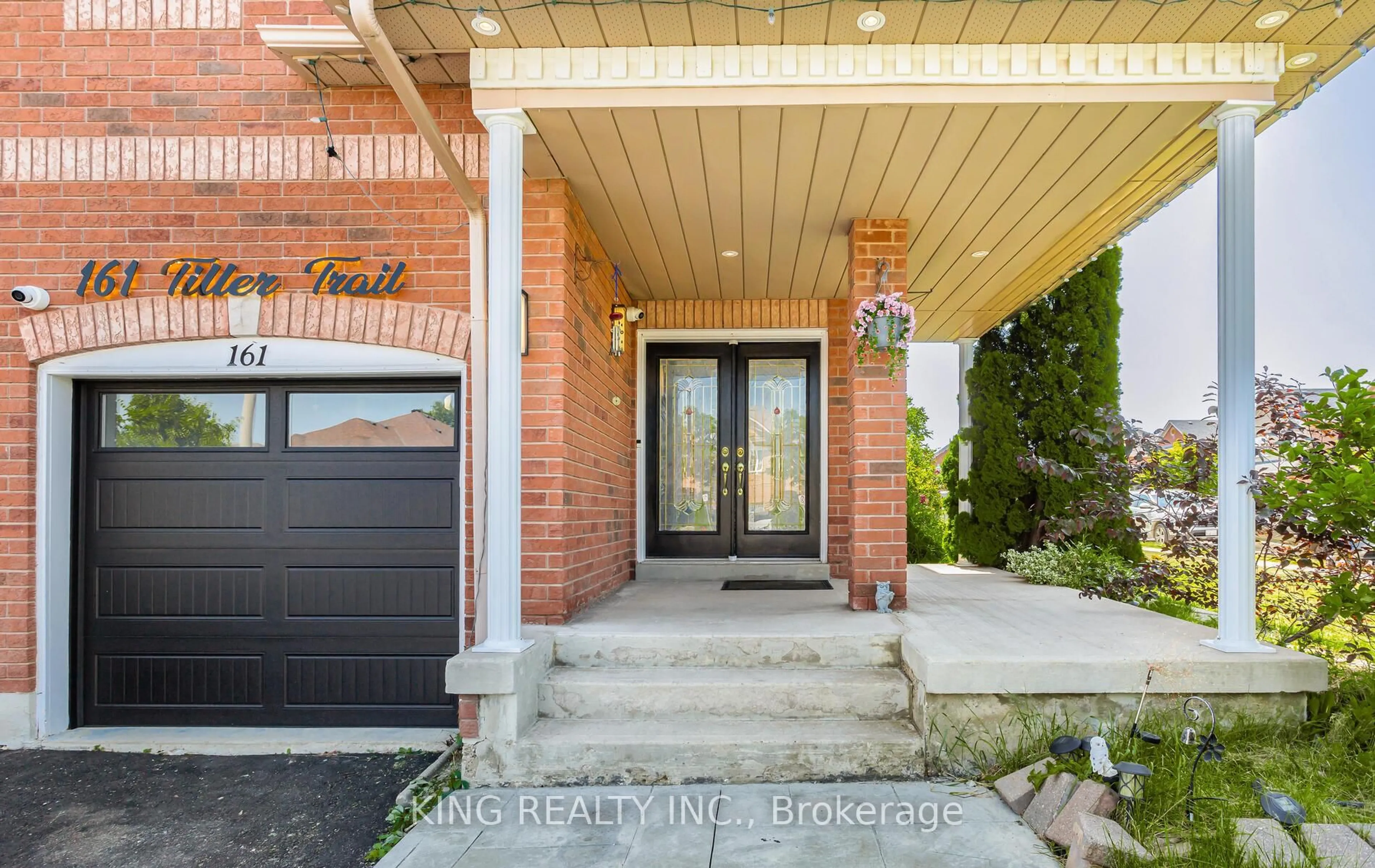 Indoor entryway for 161 Tiller Tr, Brampton Ontario L6X 4S9