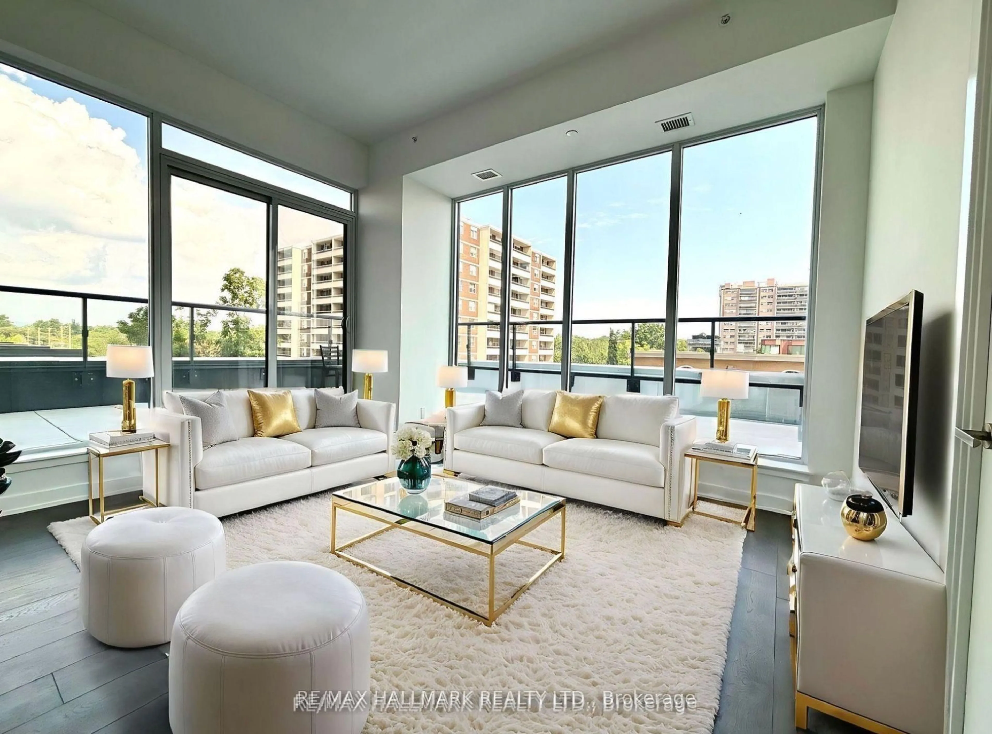 Living room with furniture, unknown for 370 Martha St #402, Burlington Ontario L7R 0G9