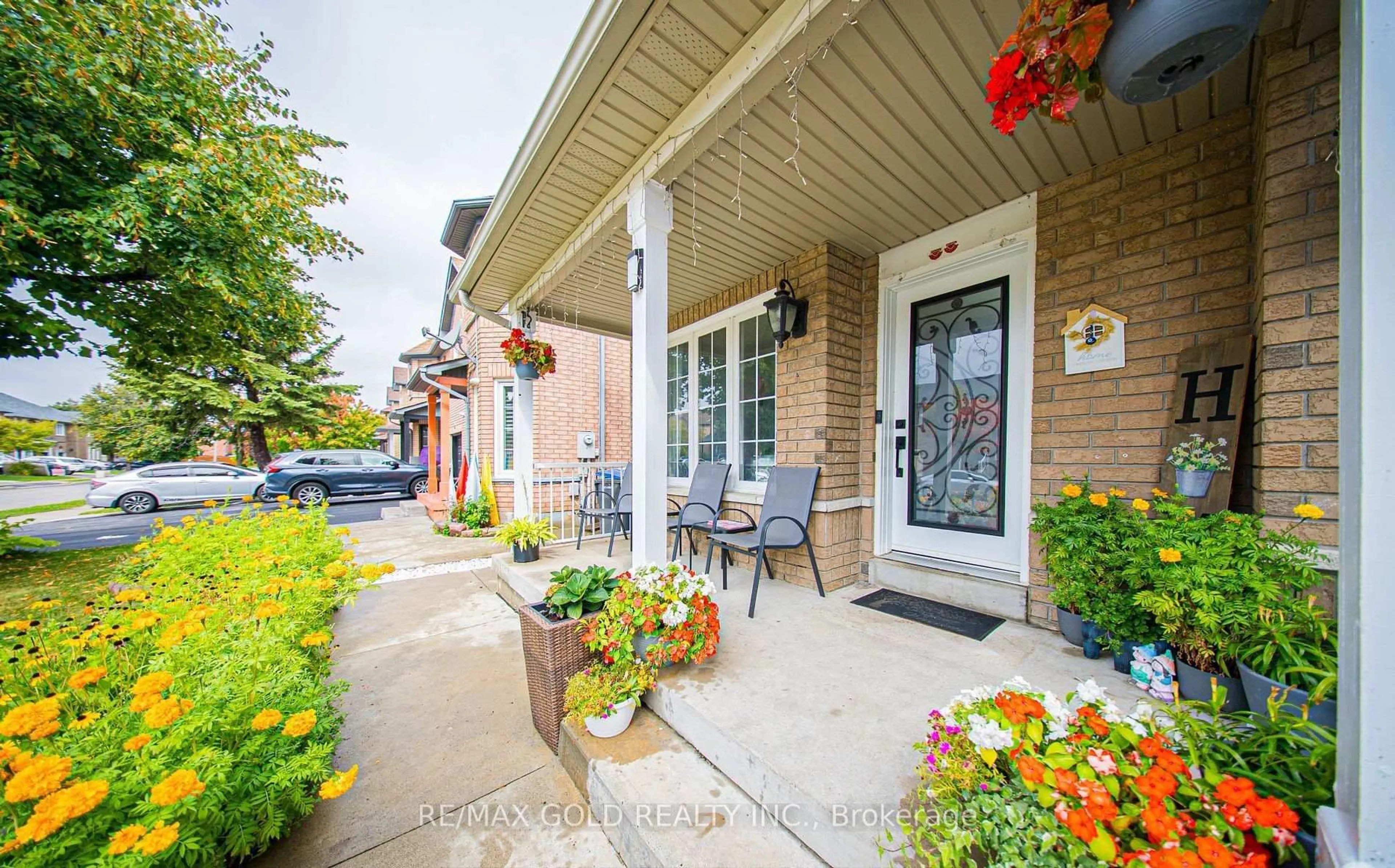 Patio, street for 11 Flatlands Way, Brampton Ontario L6R 2B5
