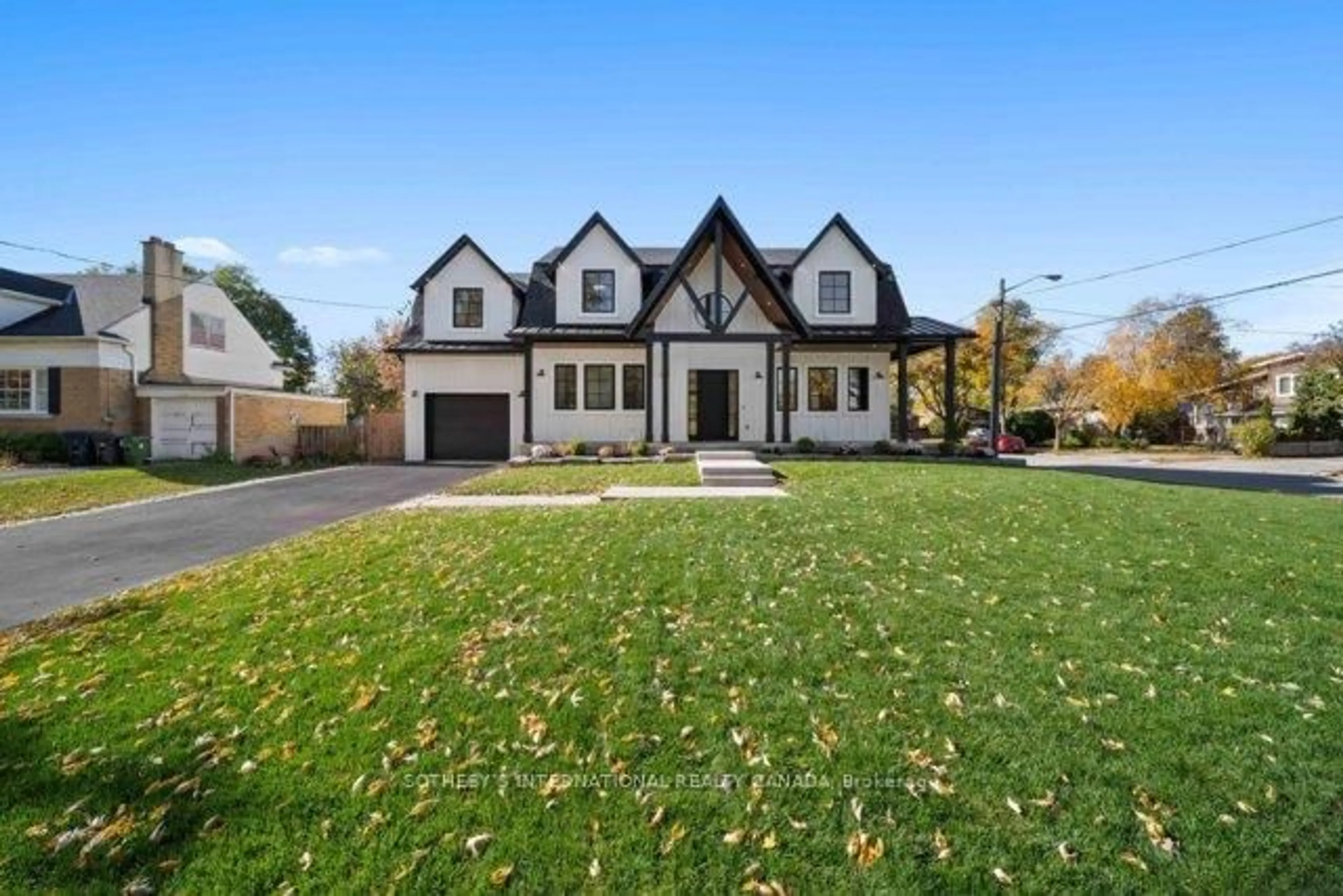 Home with brick exterior material, street for 118 Warwood Rd, Toronto Ontario M9B 5B7