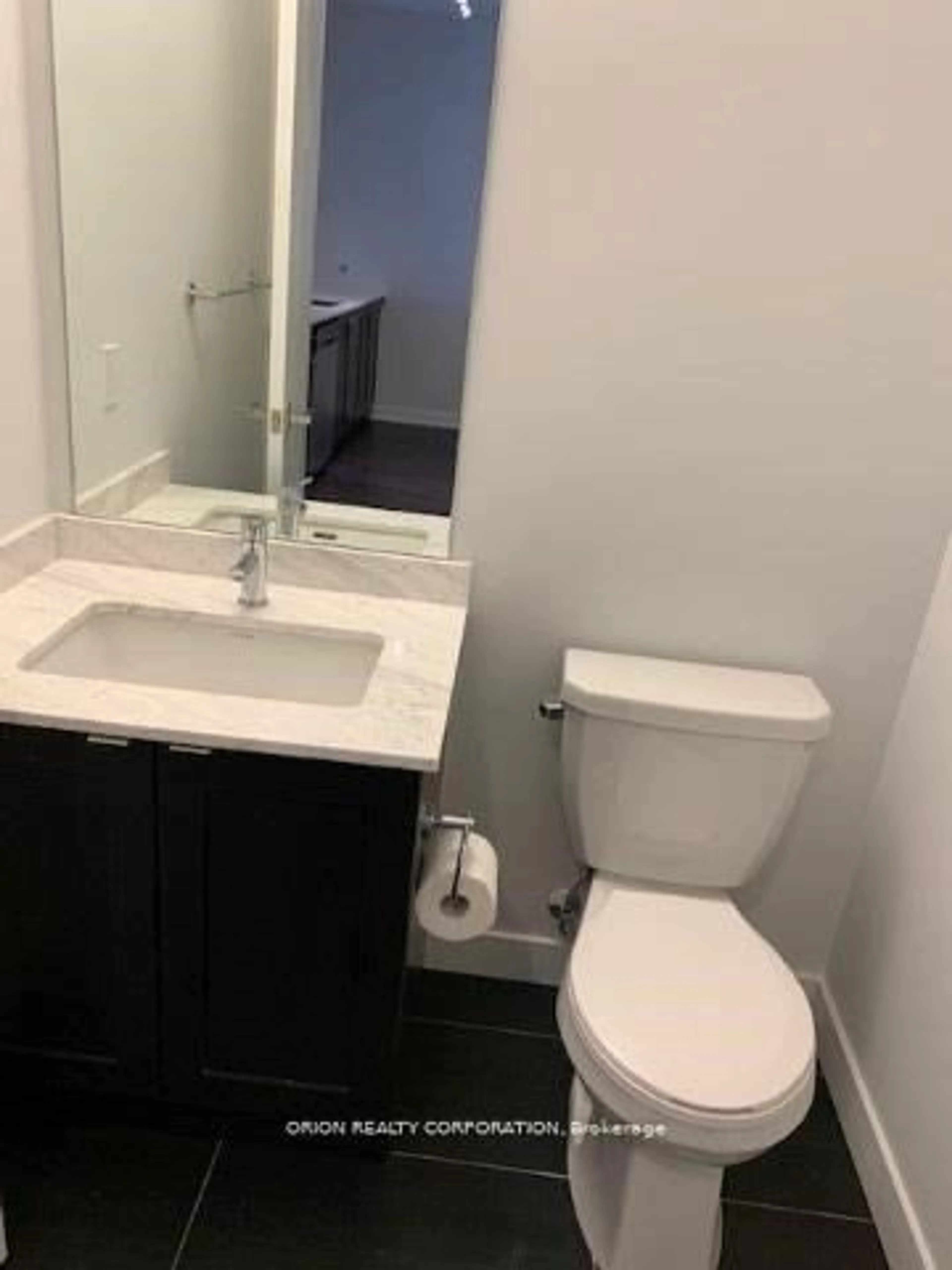 Standard bathroom, floor is not visible for 4055 Parkside Village Dr #TH12, Mississauga Ontario L5B 0K2