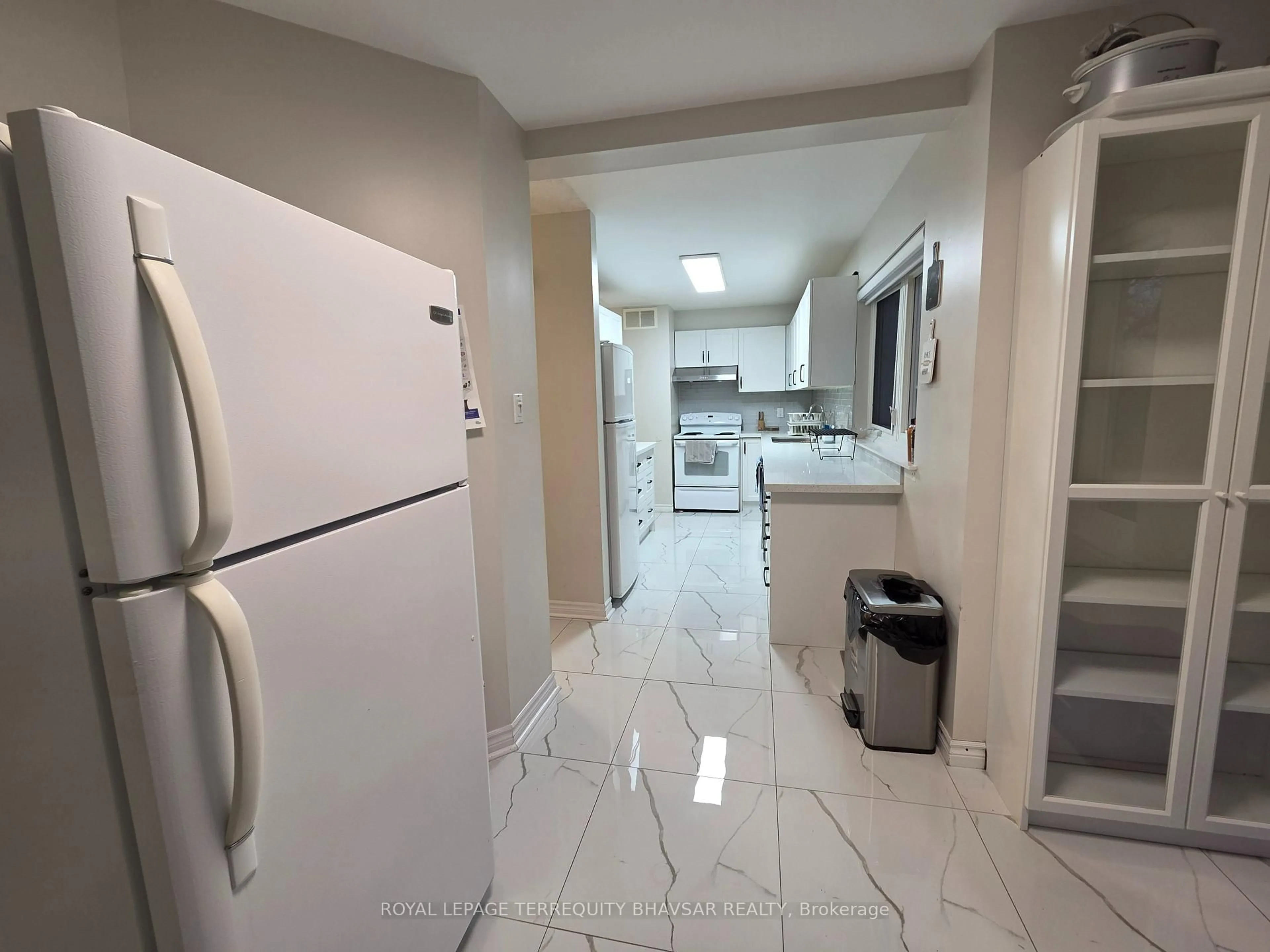 Unknown for 2155 South Millway #21, Mississauga Ontario L5L 3S1