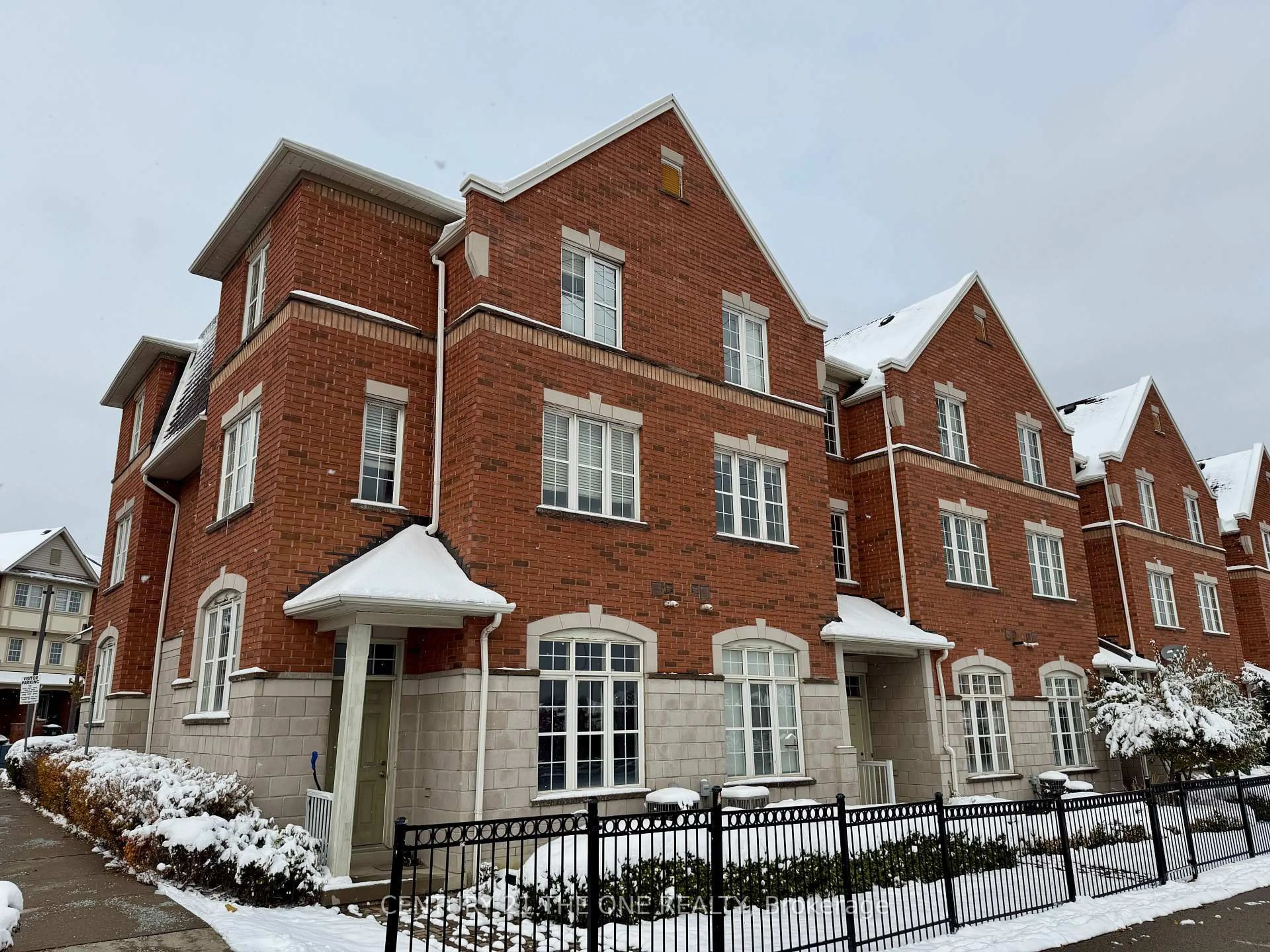 Home with brick exterior material, building for 3030 Breakwater Crt #56, Mississauga Ontario L5B 4N8