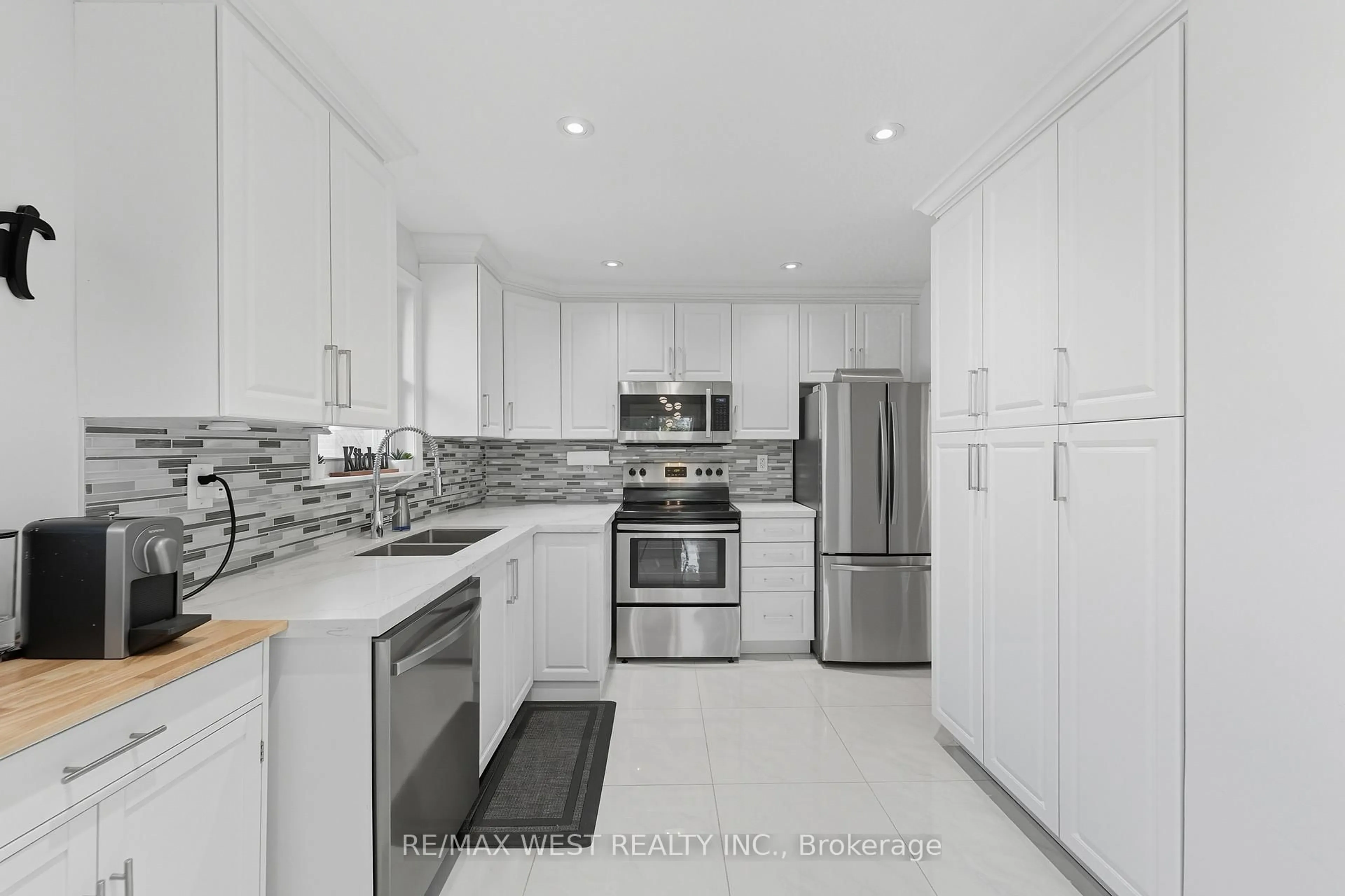 Unknown for 204 Jeffcoat Dr, Toronto Ontario M9W 3C9