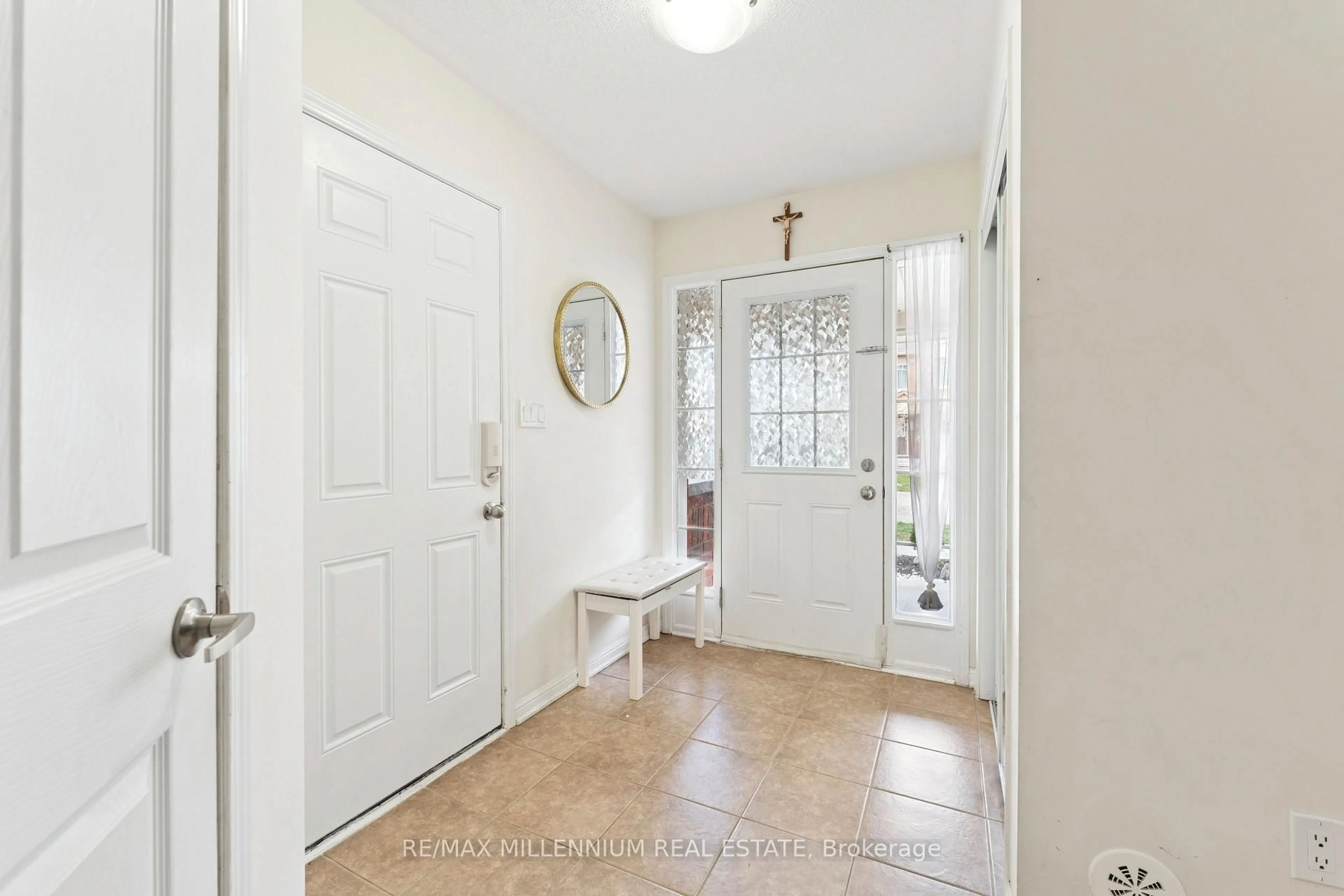 Indoor entryway for 53 Colonel Frank Ching Cres, Brampton Ontario L6Y 5W5