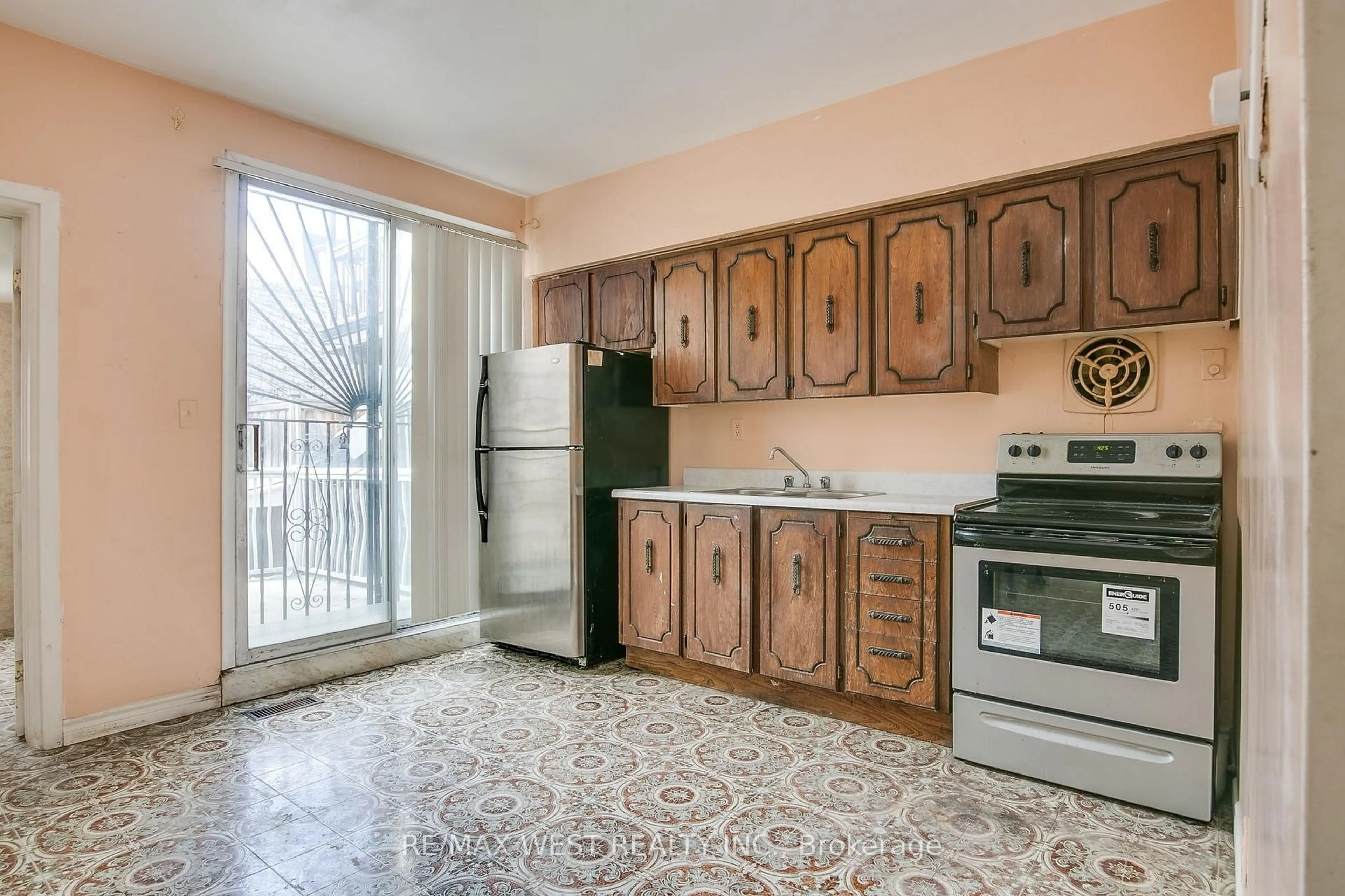 Standard kitchen, ceramic/tile floor for 696 St Clarens Ave, Toronto Ontario M6H 3X1
