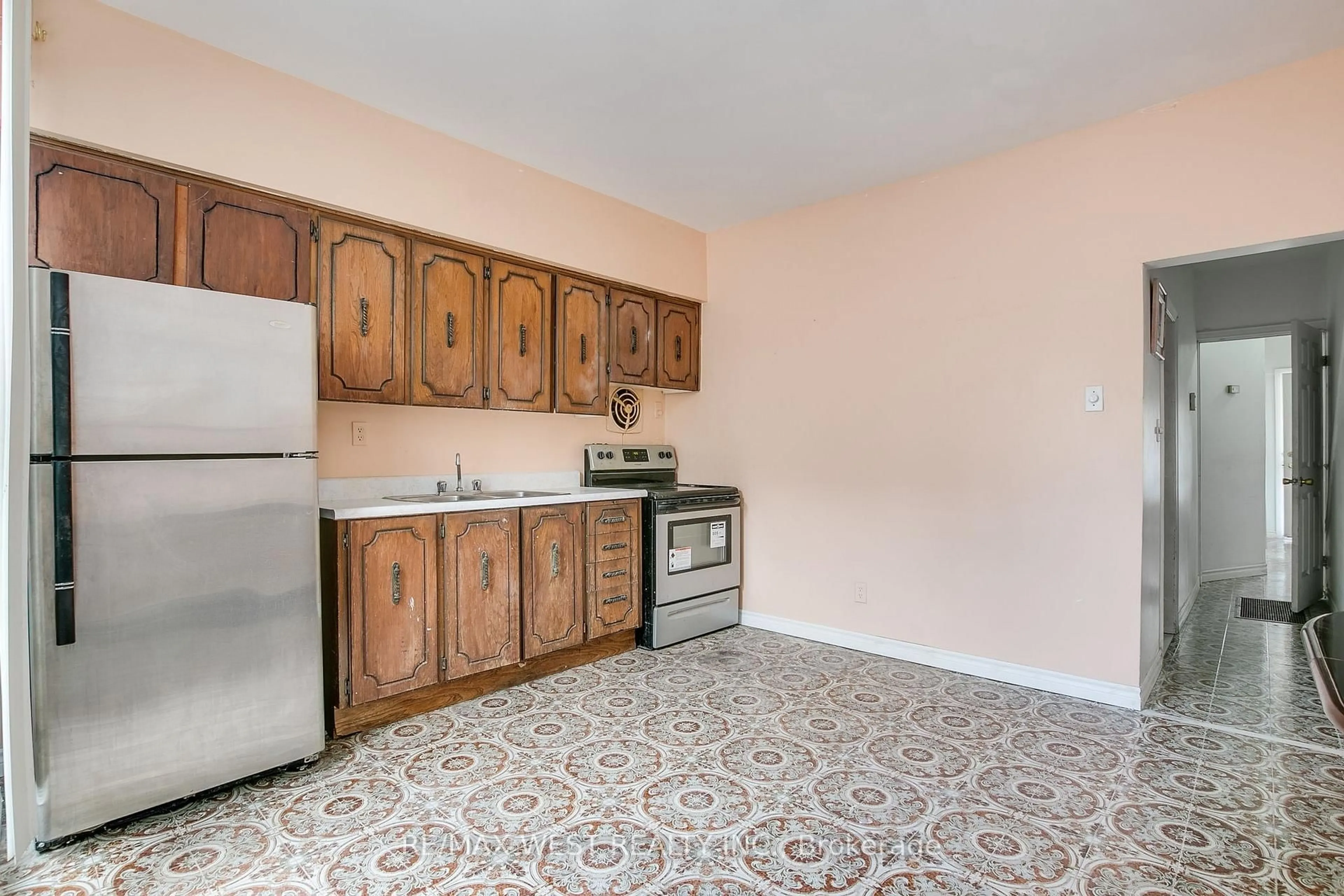 Standard kitchen, unknown for 696 St Clarens Ave, Toronto Ontario M6H 3X1