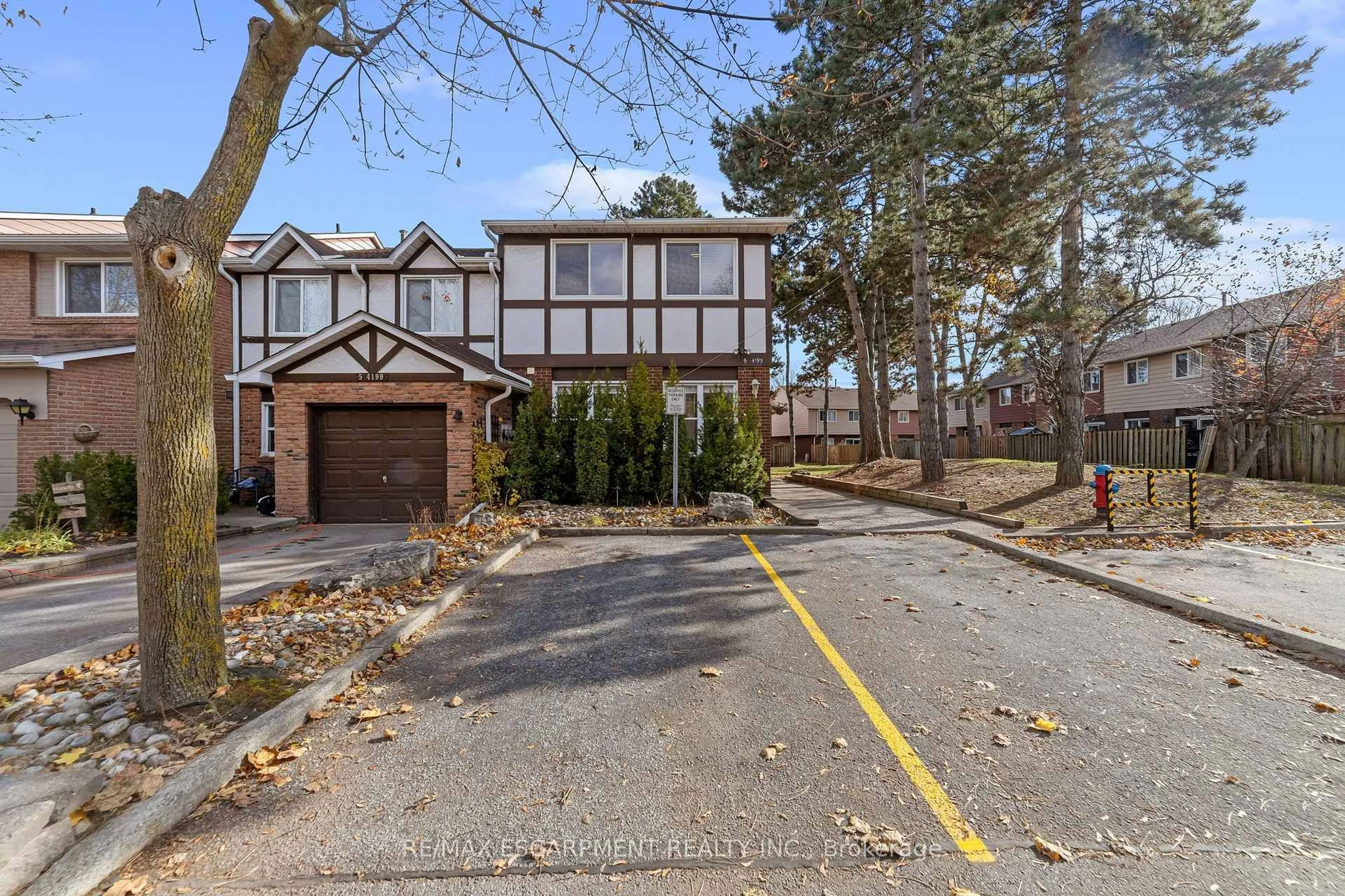 Unknown for 4199 Longmoor Dr #6, Burlington Ontario L7L 5J9